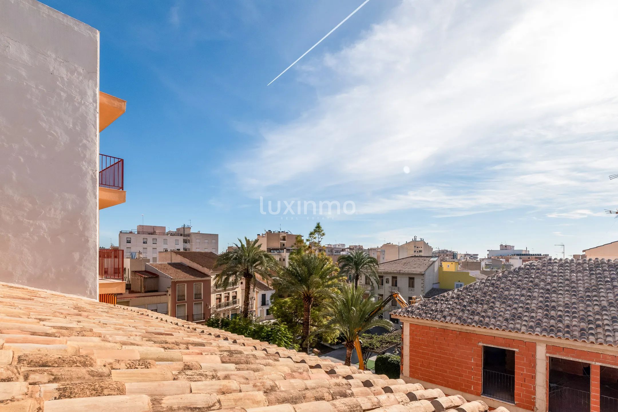 Luxuriöse Doppelhaushälfte in Mutxamel Centre mit atemberaubender Ausstattung — photo 17