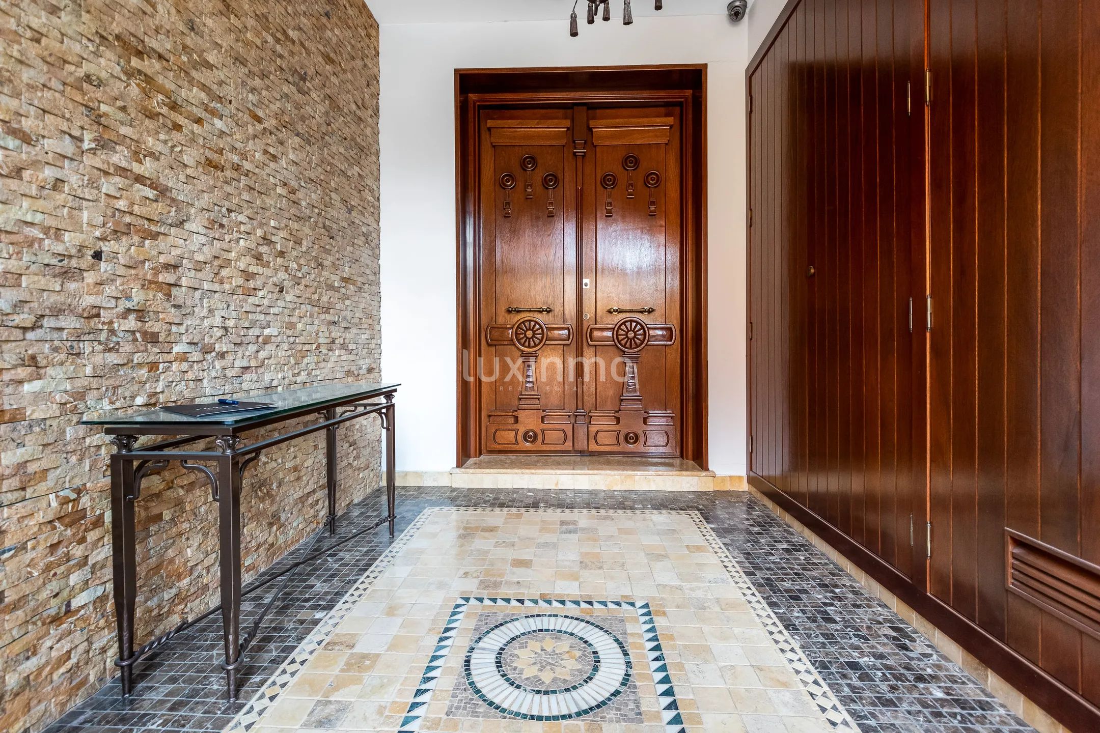 Luxuriöse Doppelhaushälfte in Mutxamel Centre mit atemberaubender Ausstattung — photo 14