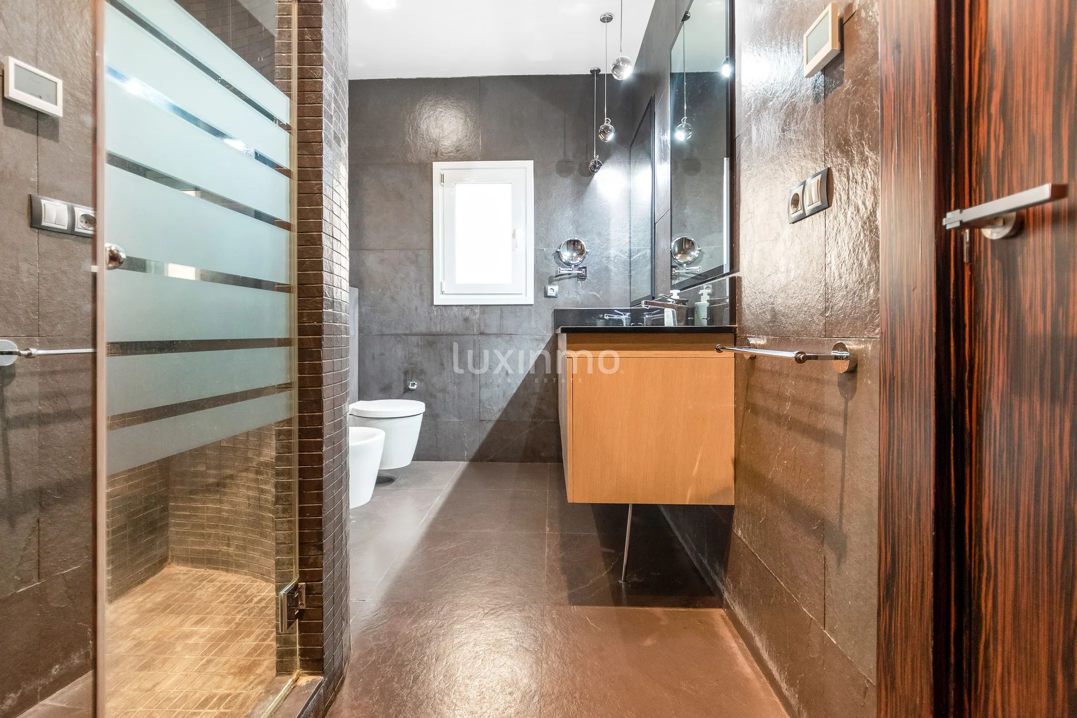 Luxuriöse Doppelhaushälfte in Mutxamel Centre mit atemberaubender Ausstattung — photo 23