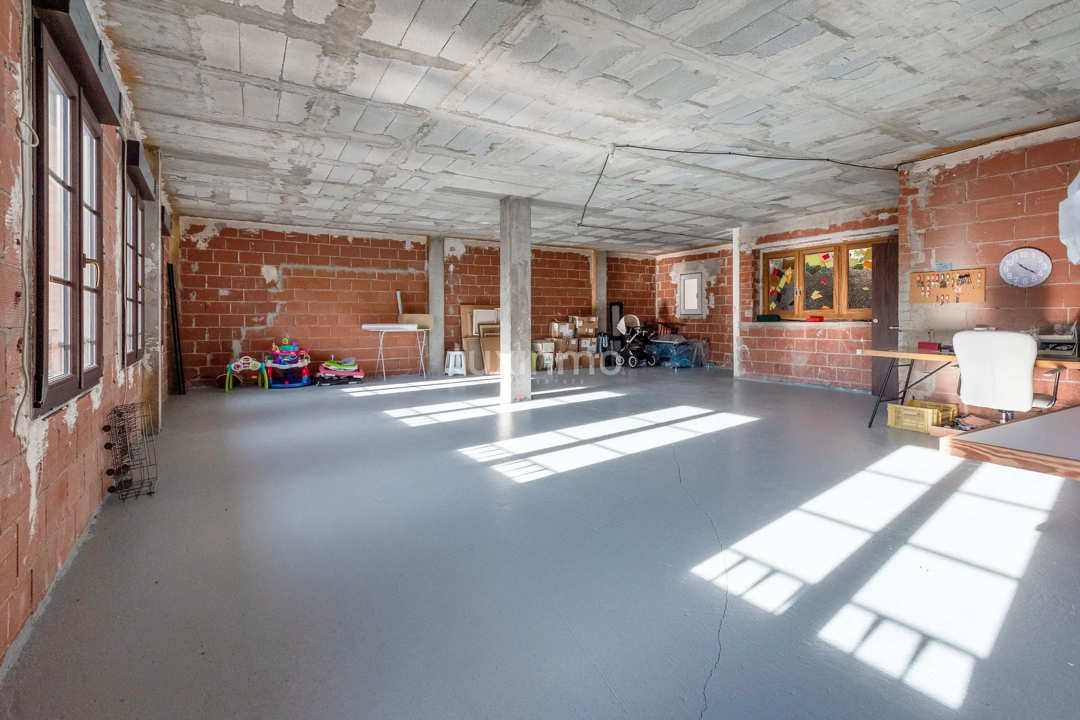 Luxuriöse Doppelhaushälfte in Mutxamel Centre mit atemberaubender Ausstattung — photo 45