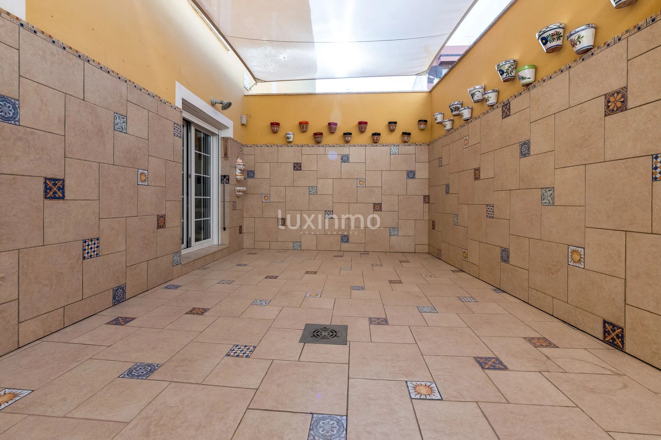 Luxuriöse Doppelhaushälfte in Mutxamel Centre mit atemberaubender Ausstattung — photo 43