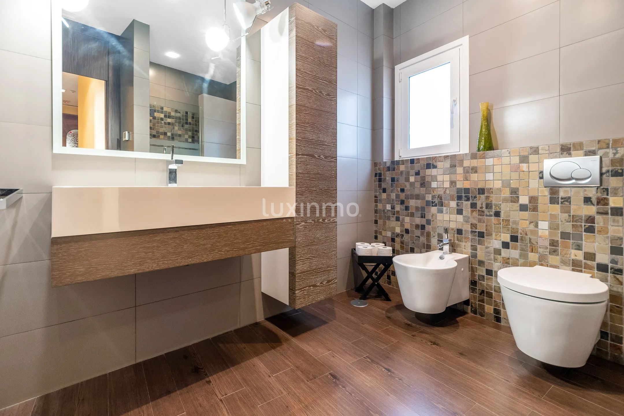 Luxuriöse Doppelhaushälfte in Mutxamel Centre mit atemberaubender Ausstattung — photo 36