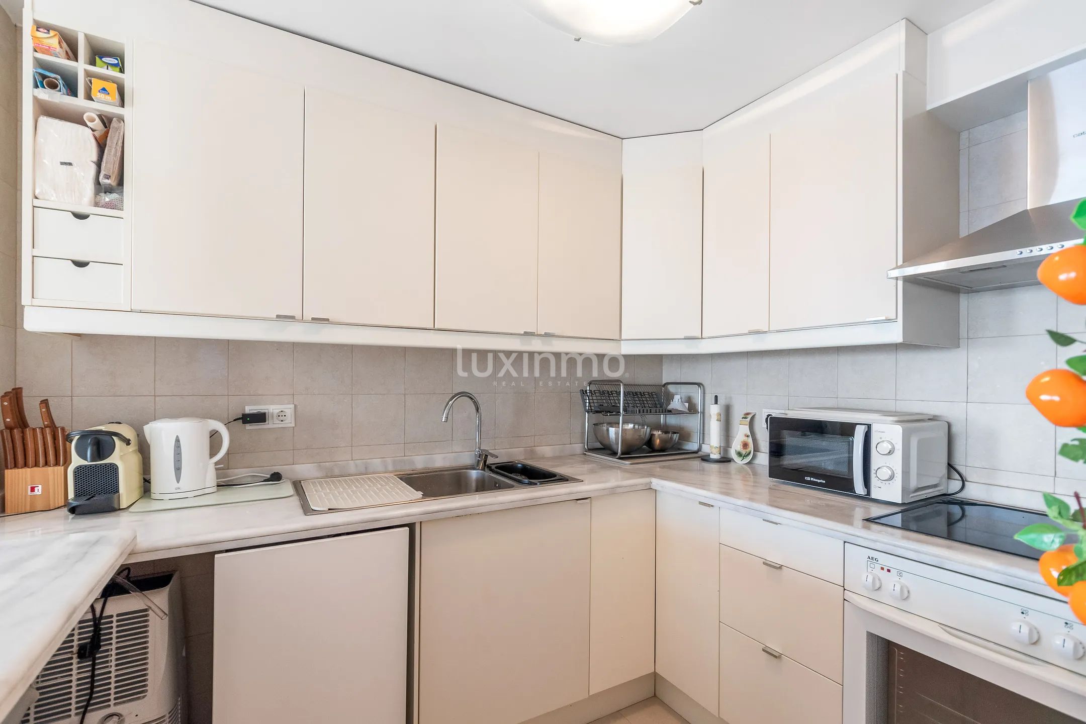 Refurbished penthouse with stunning harbour and sea views in El Campello — photo 14