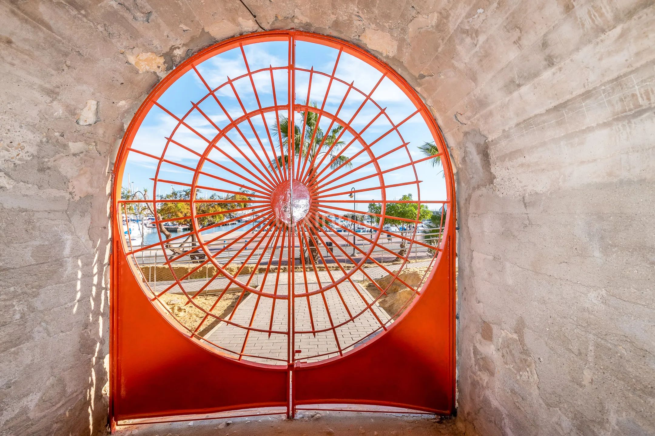 Renoverad takvåning med fantastisk utsikt över hamnen och havet i El Campello — photo 27