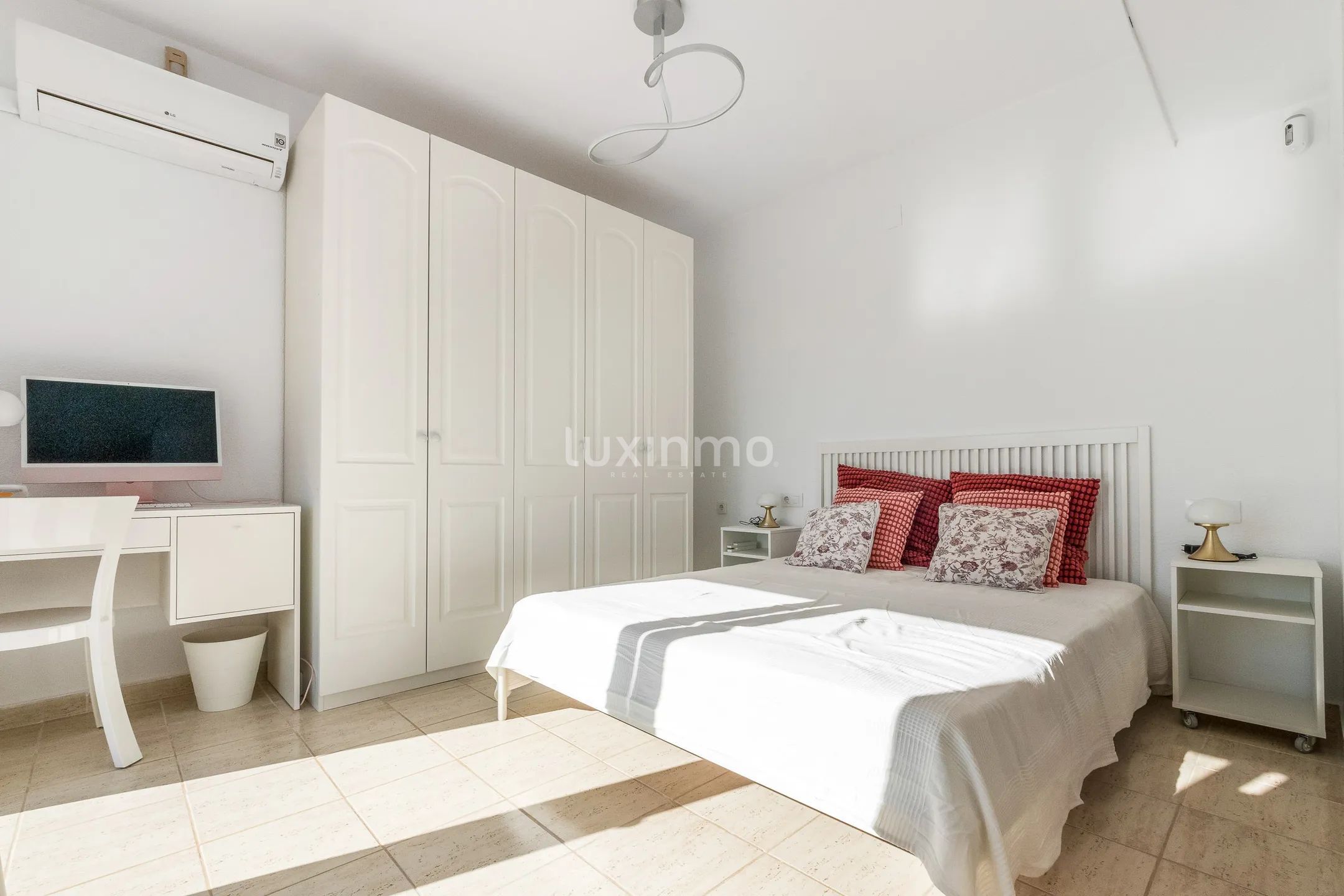 Финка в Мухамиэле с оливковым садом на продажу — photo 13