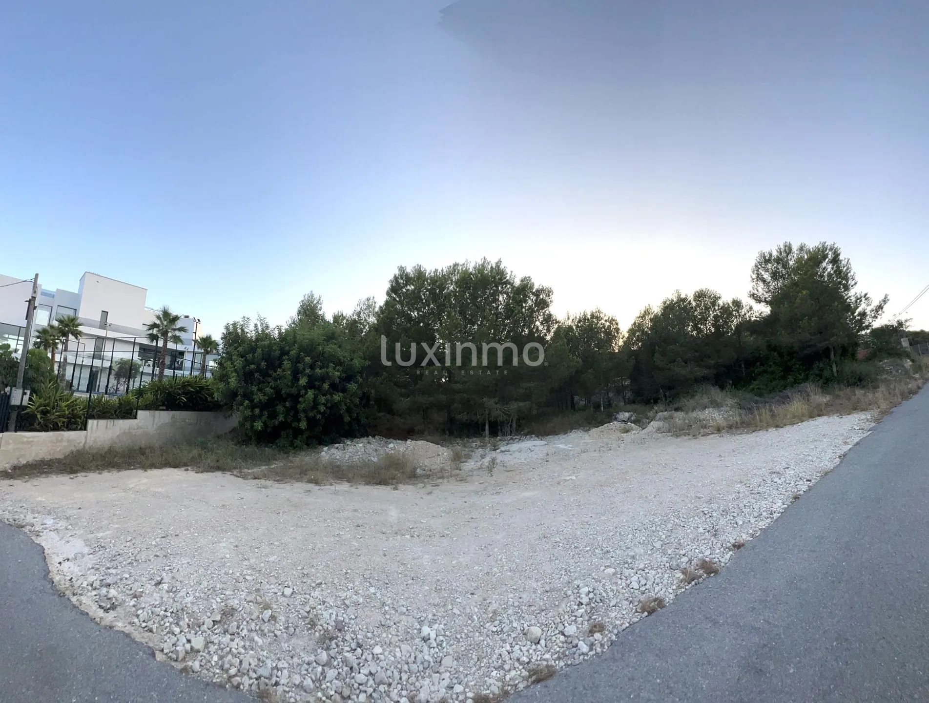Plot with sea views for sale in Benidorm — photo 3