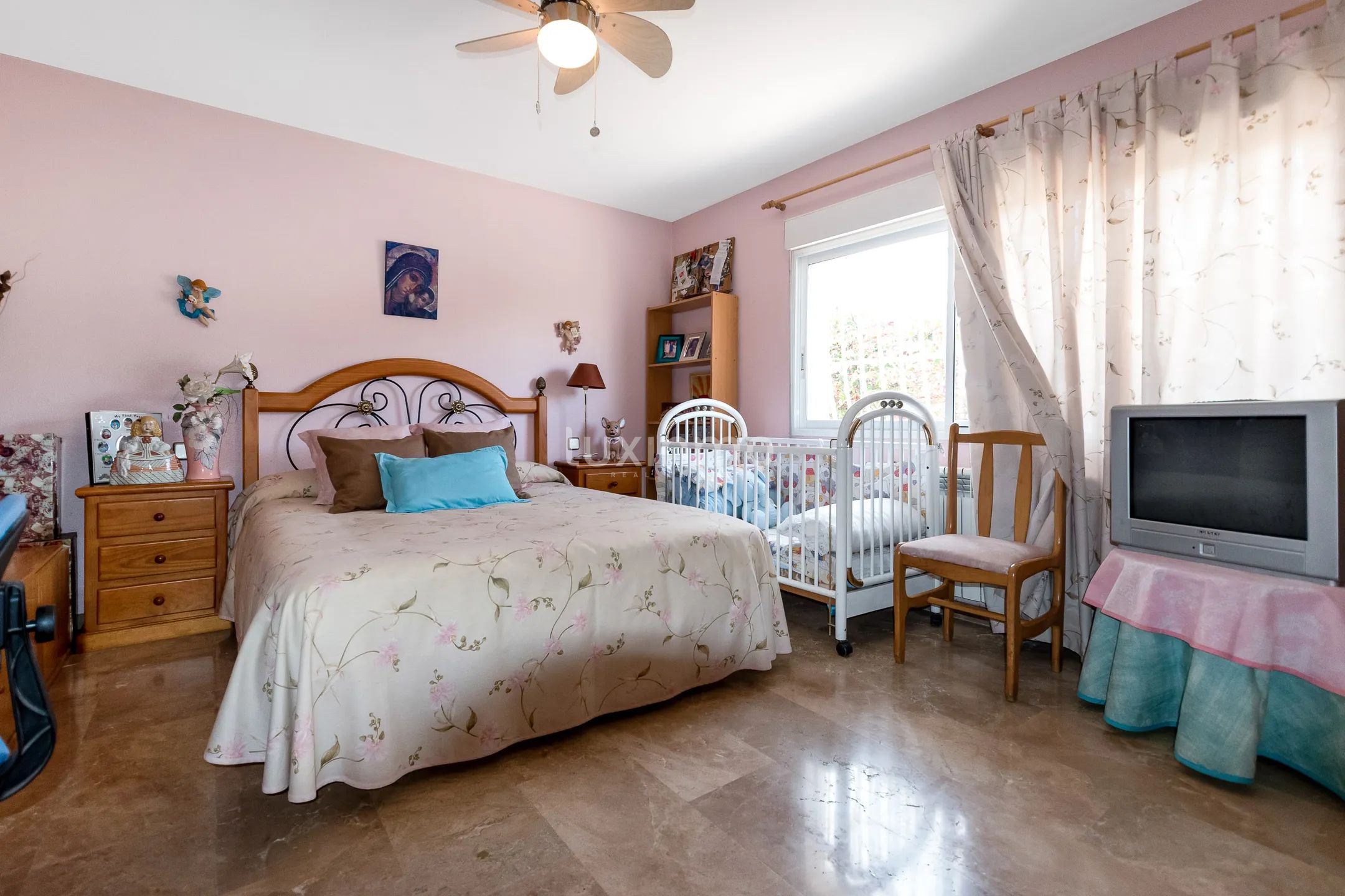 Вилла с бассейном на продажу в Альфаз — photo 25