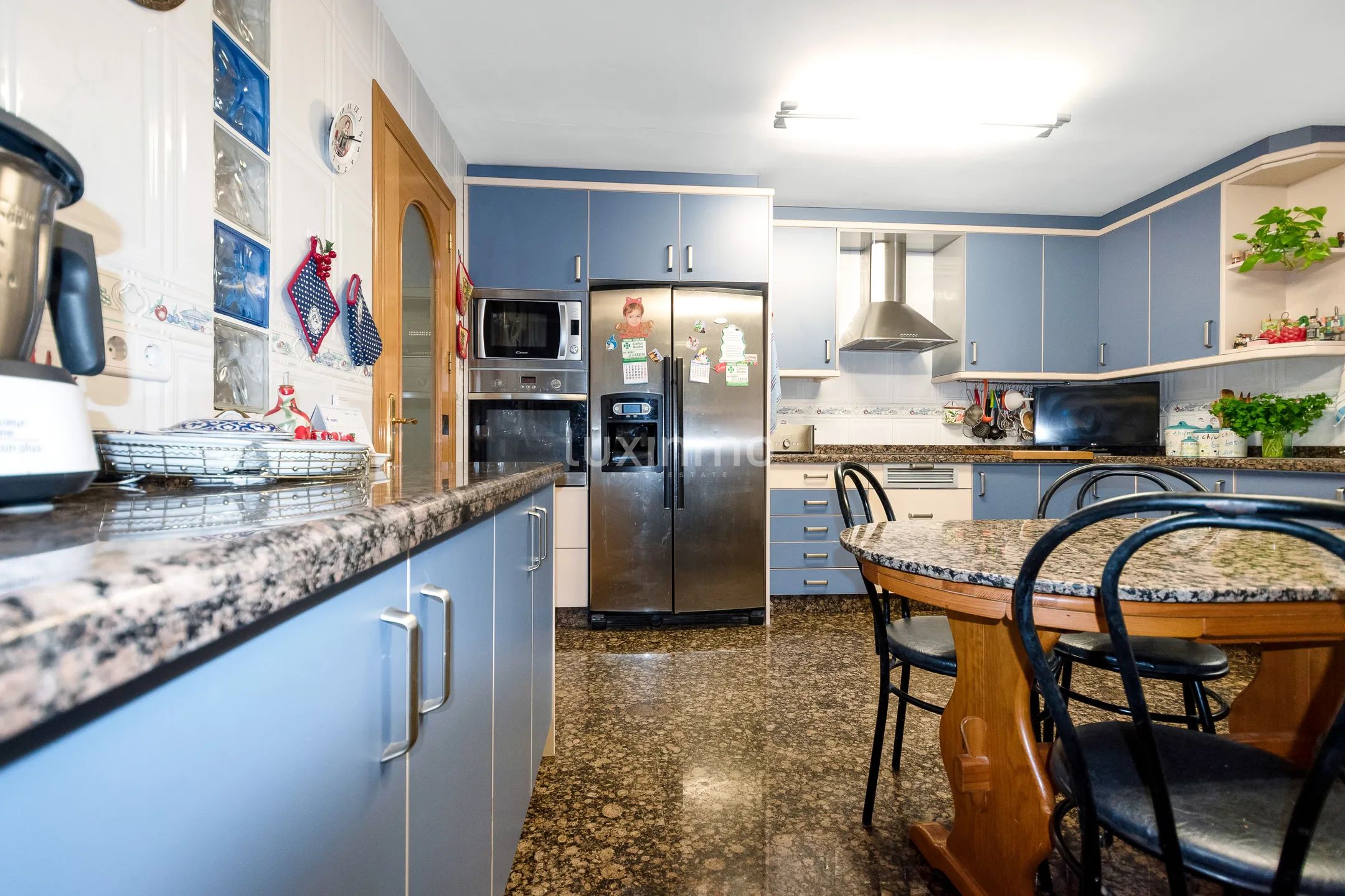 Вилла с бассейном на продажу в Альфаз — photo 16