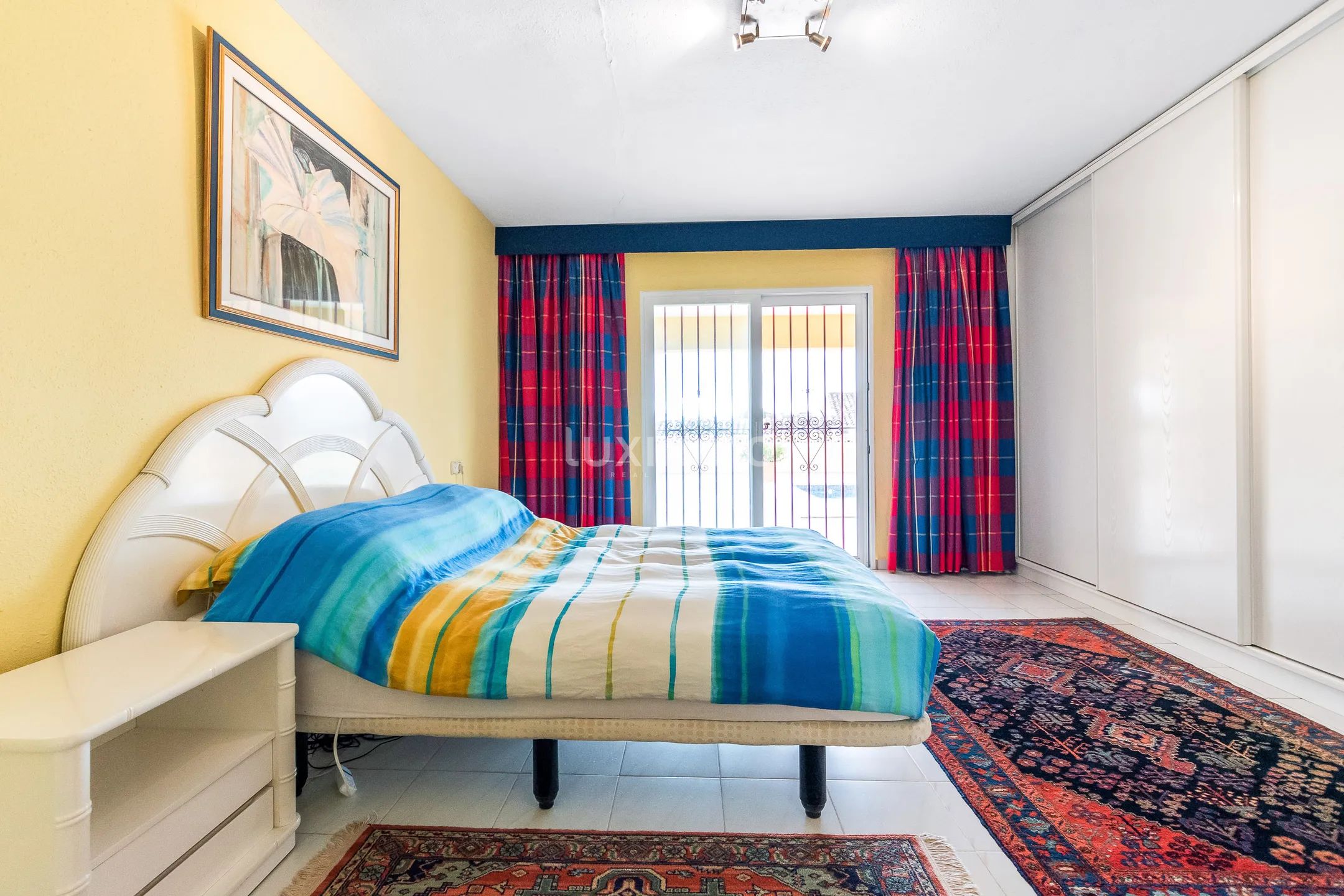 Mediterrane villa te koop met zeezicht in Alfas del Pi — photo 19