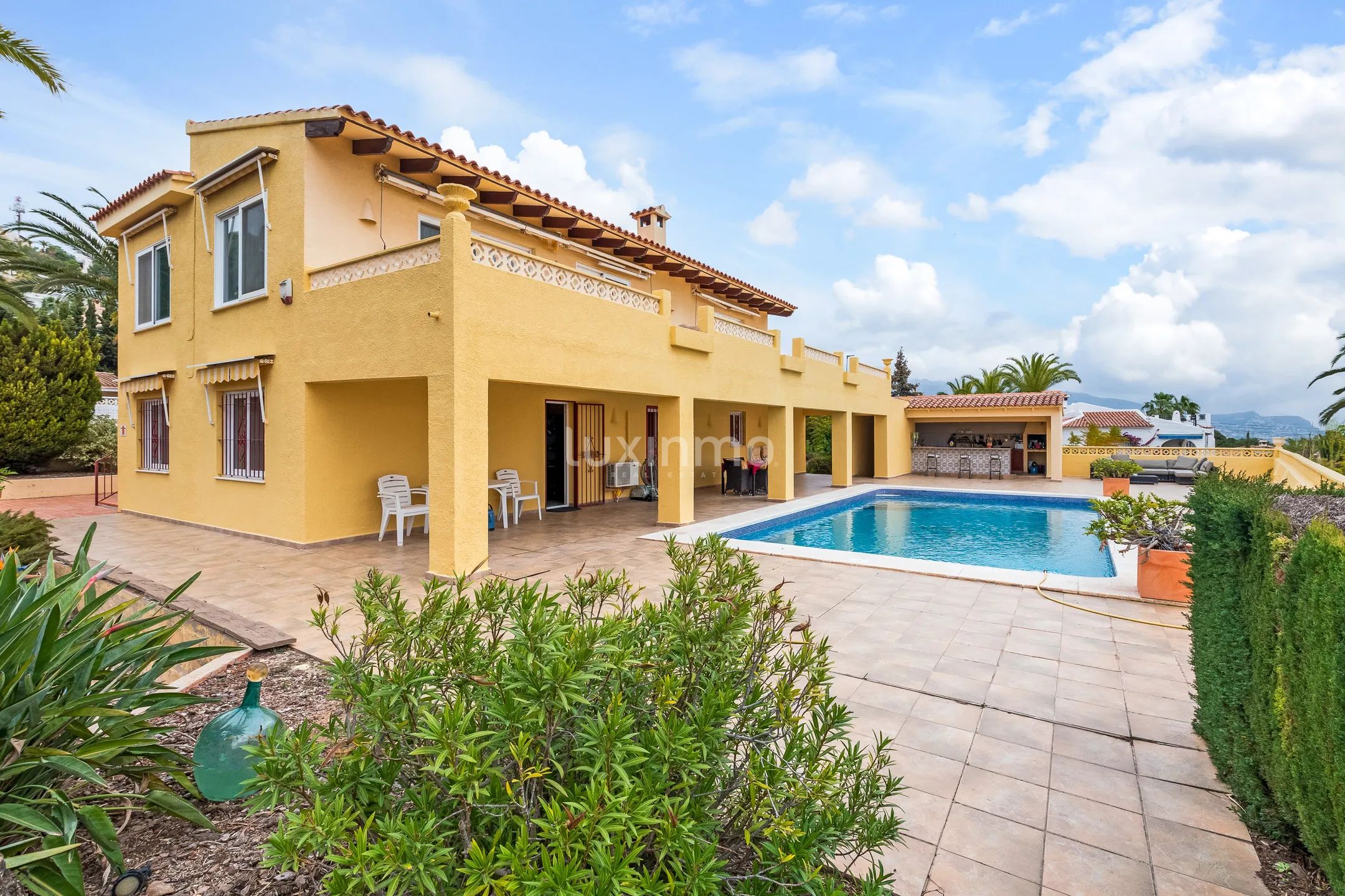 Mediterrane villa te koop met zeezicht in Alfas del Pi — photo 29