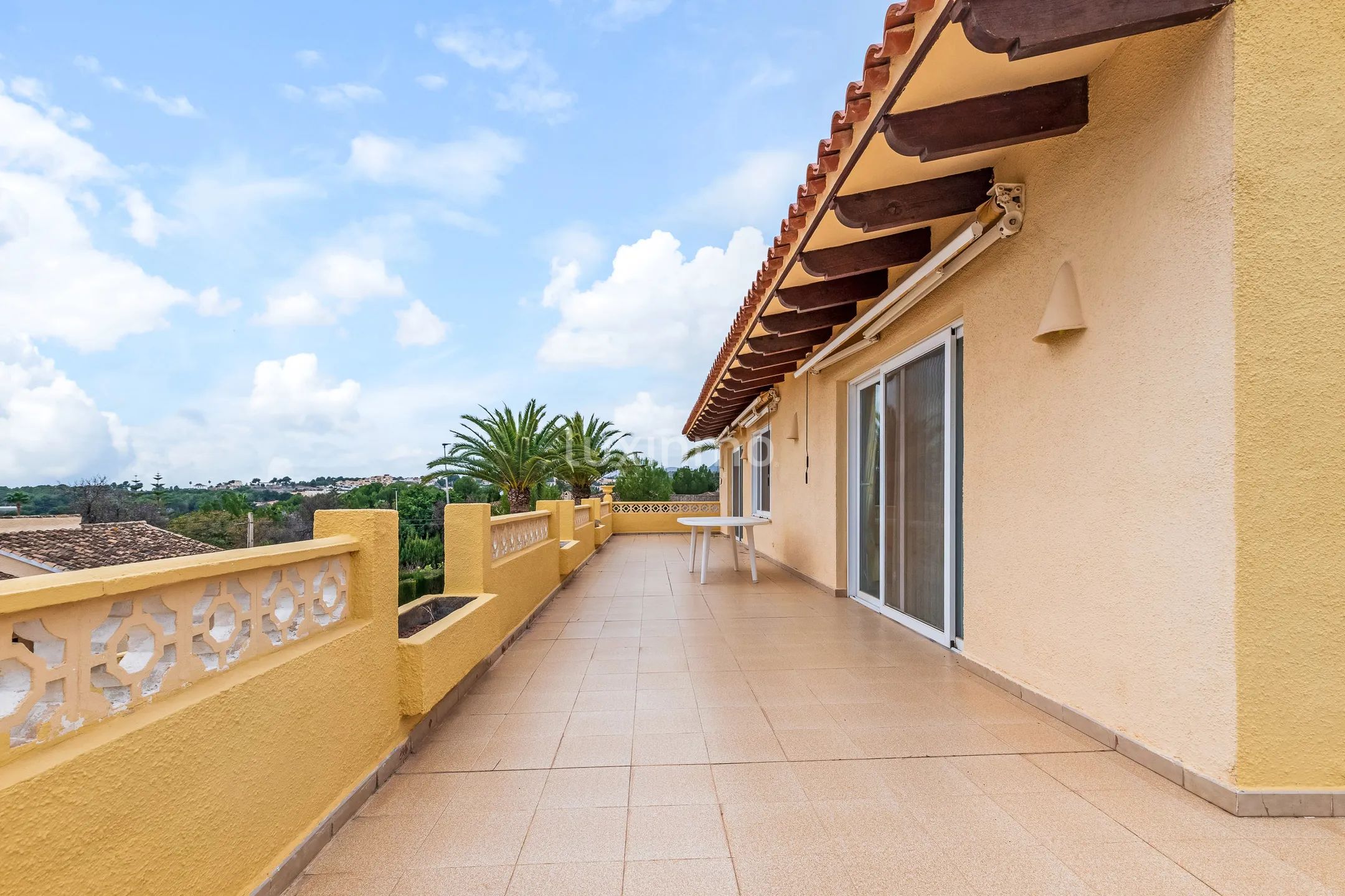 Mediterrane villa te koop met zeezicht in Alfas del Pi — photo 14