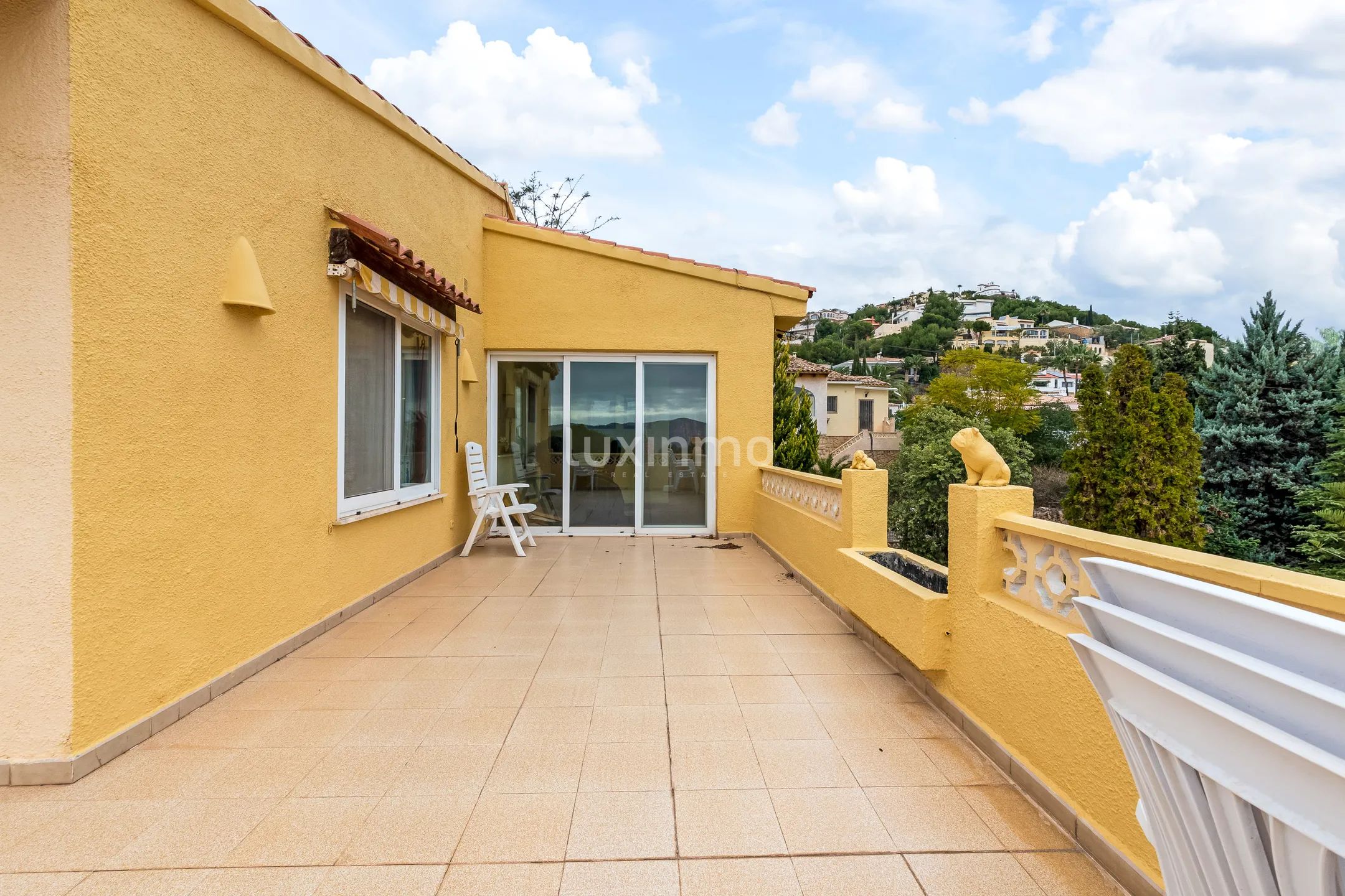 Mediterrane villa te koop met zeezicht in Alfas del Pi — photo 13