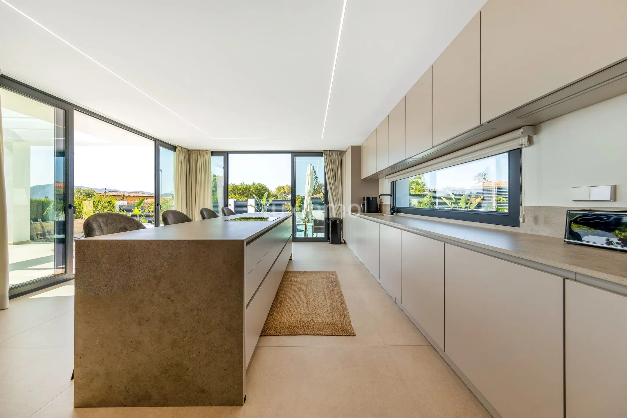 Luxury new build villa with sea view in la Nucia — photo 22