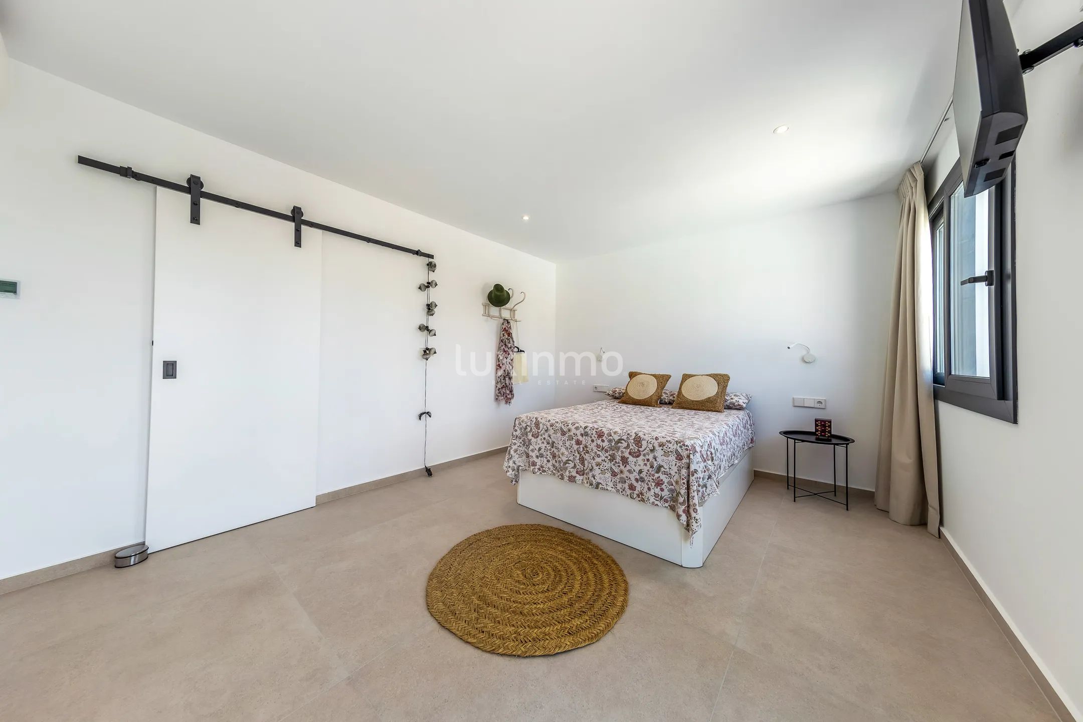 Luxury new build villa with sea view in la Nucia — photo 13