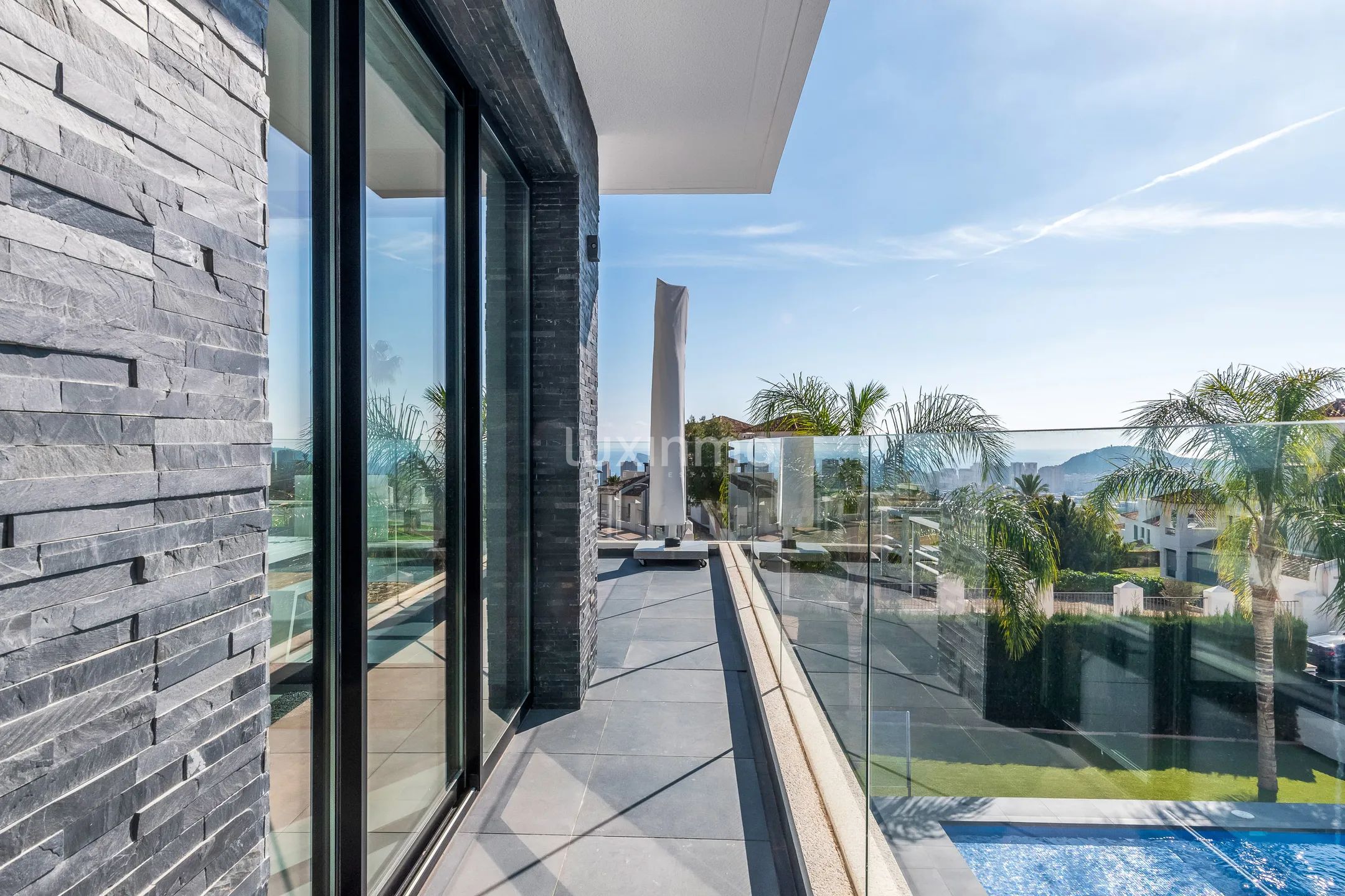 Stunning modern villa with sea views in Sierra Cortina — photo 12