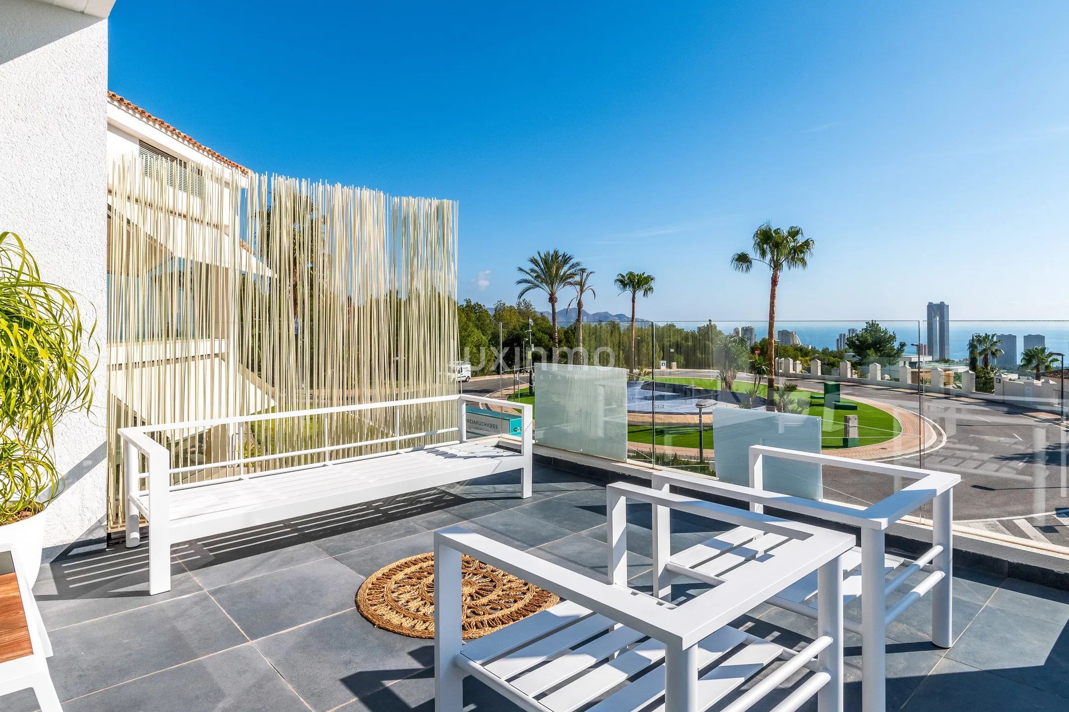 Stunning modern villa with sea views in Sierra Cortina — photo 10