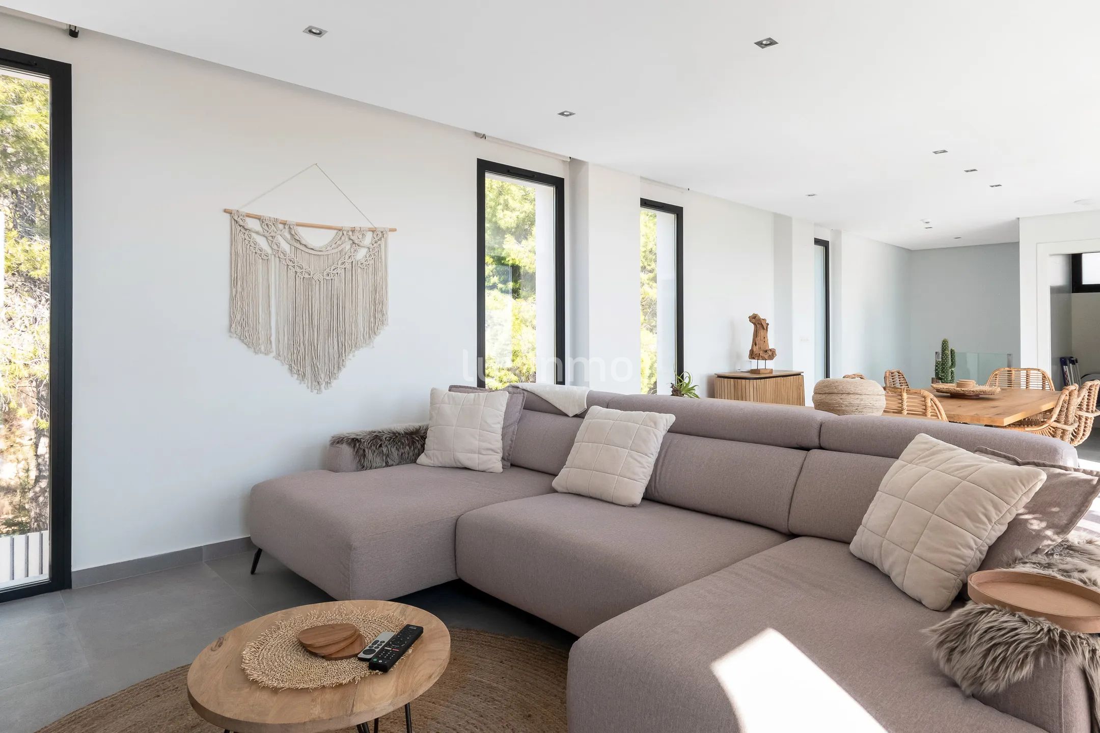 Stunning modern villa with sea views in Sierra Cortina — photo 5