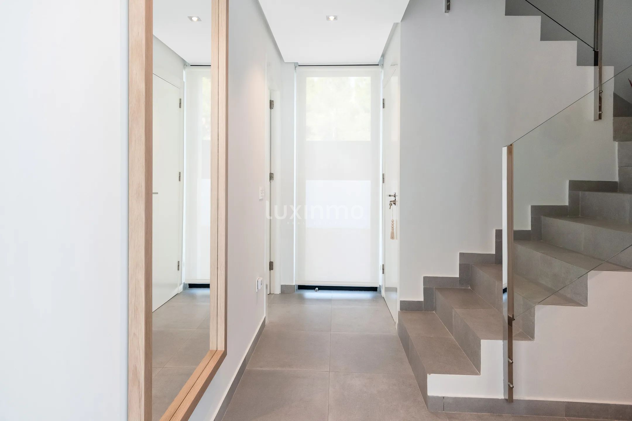 Stunning modern villa with sea views in Sierra Cortina — photo 18