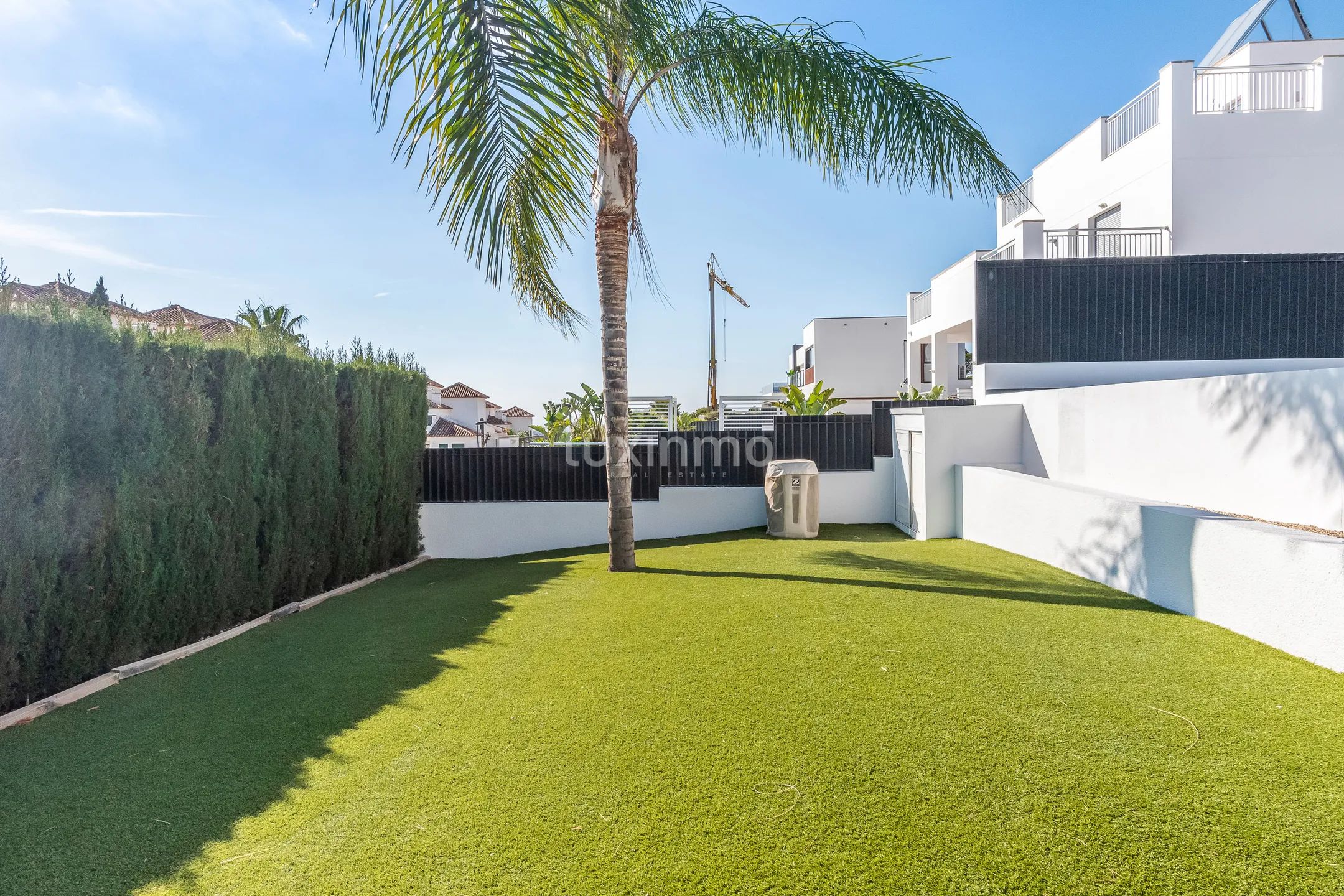 Stunning modern villa with sea views in Sierra Cortina — photo 29