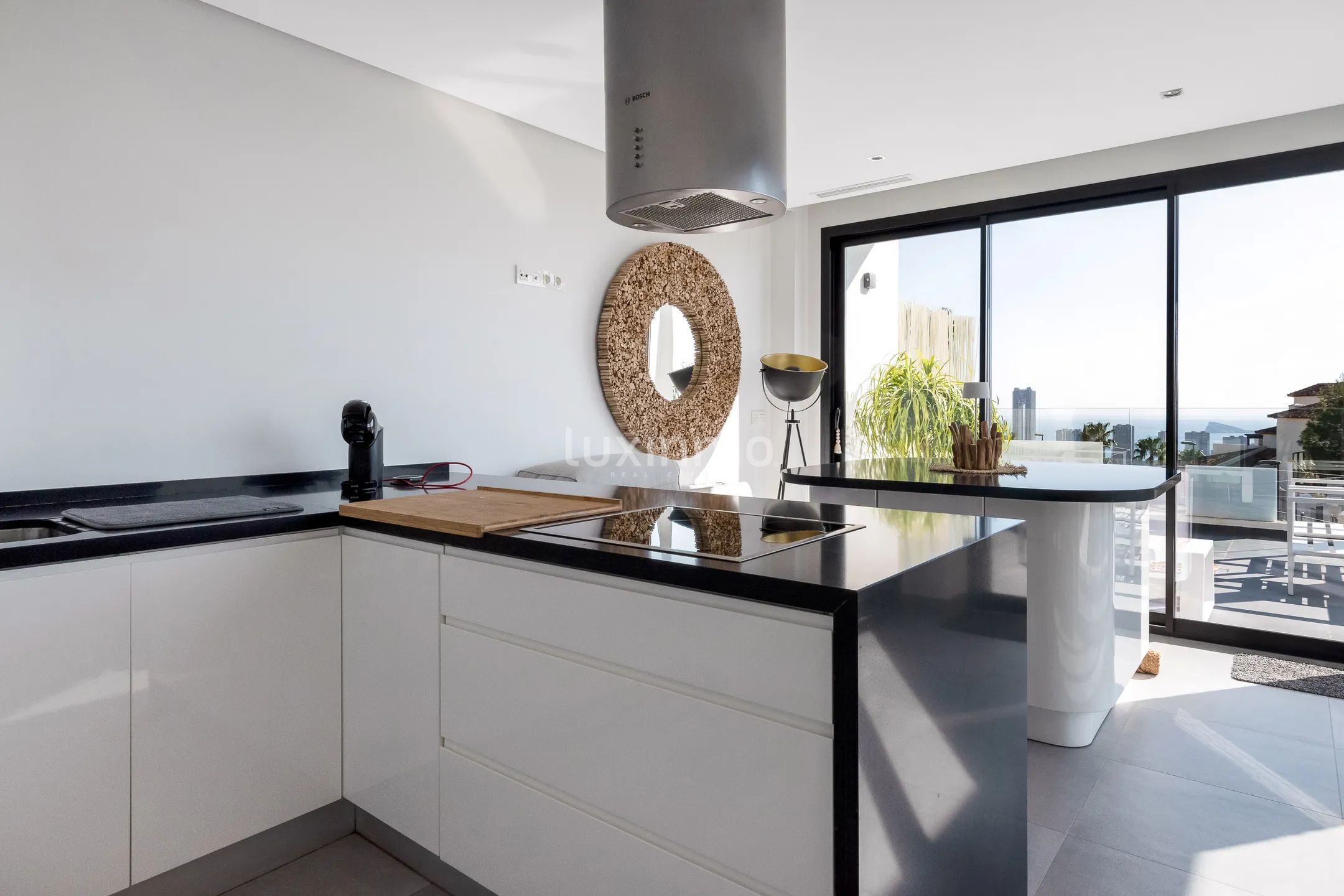 Stunning modern villa with sea views in Sierra Cortina — photo 8