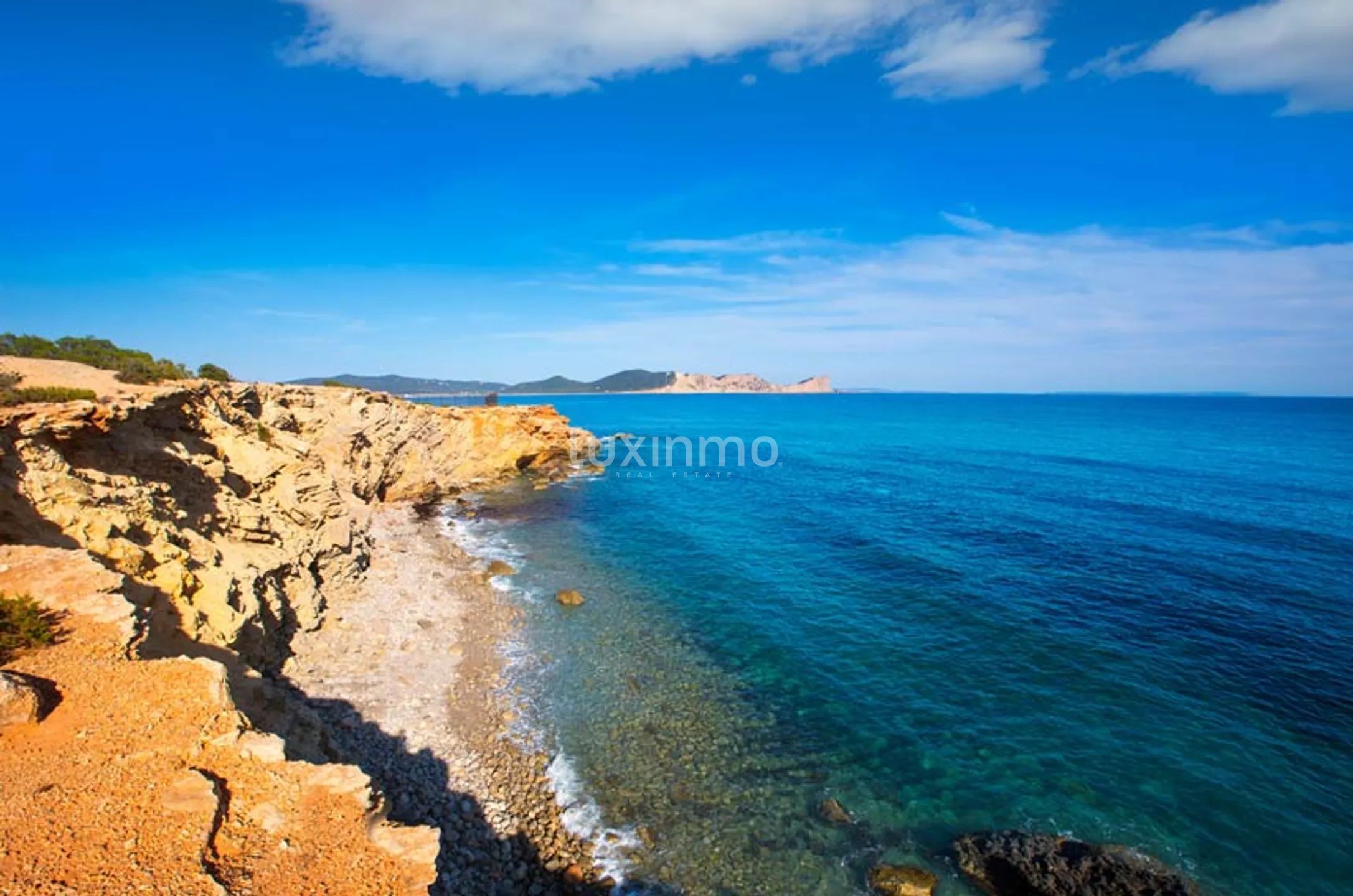 Nowo wybudowana willa z oszałamiającymi widokami położona w bardzo prywatnej części Sa Caleta na Ibizie — photo 49