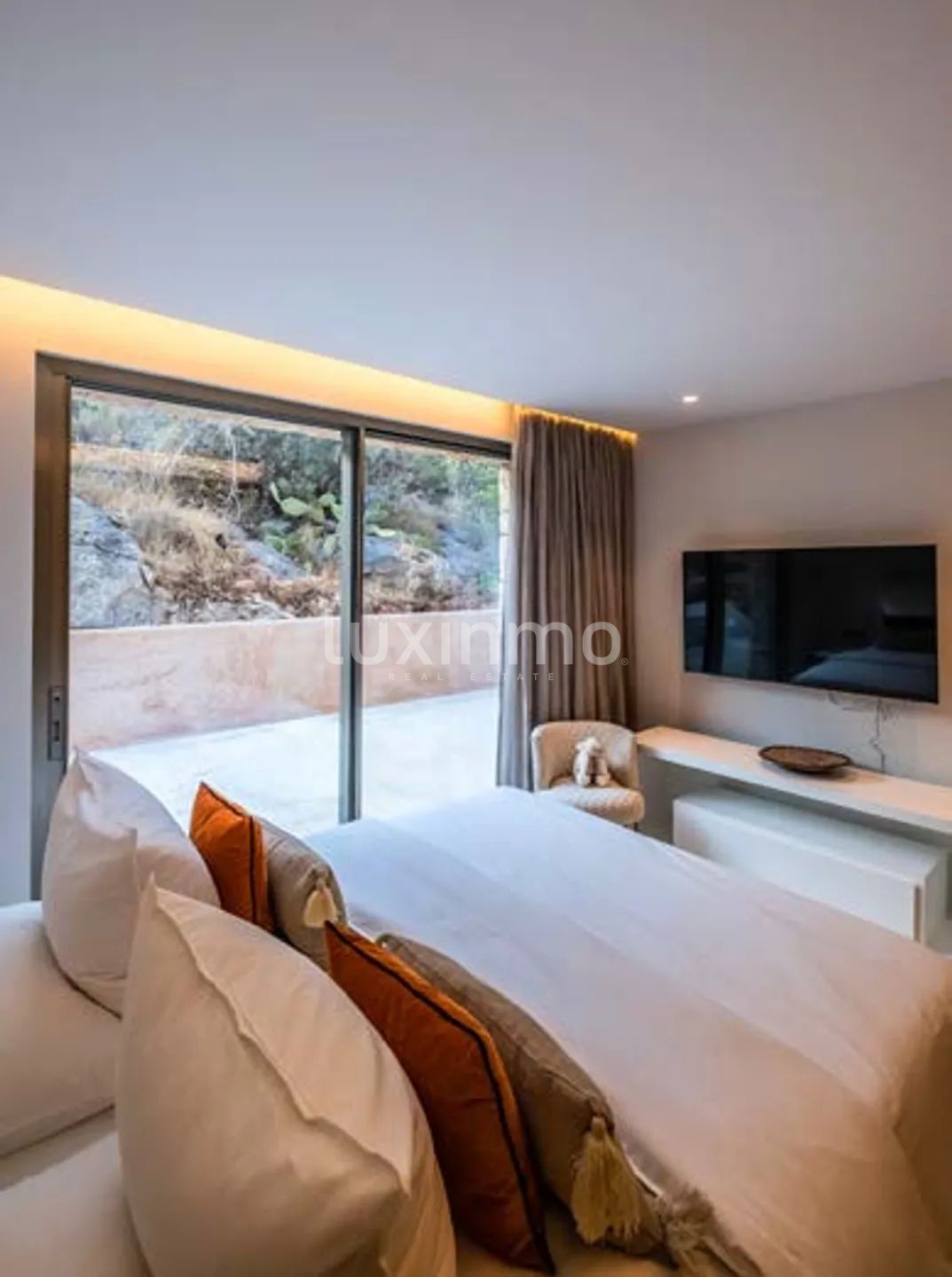 Newly Built Villa with Stunning Views located in very private area of Sa Caleta, Ibiza — photo 27