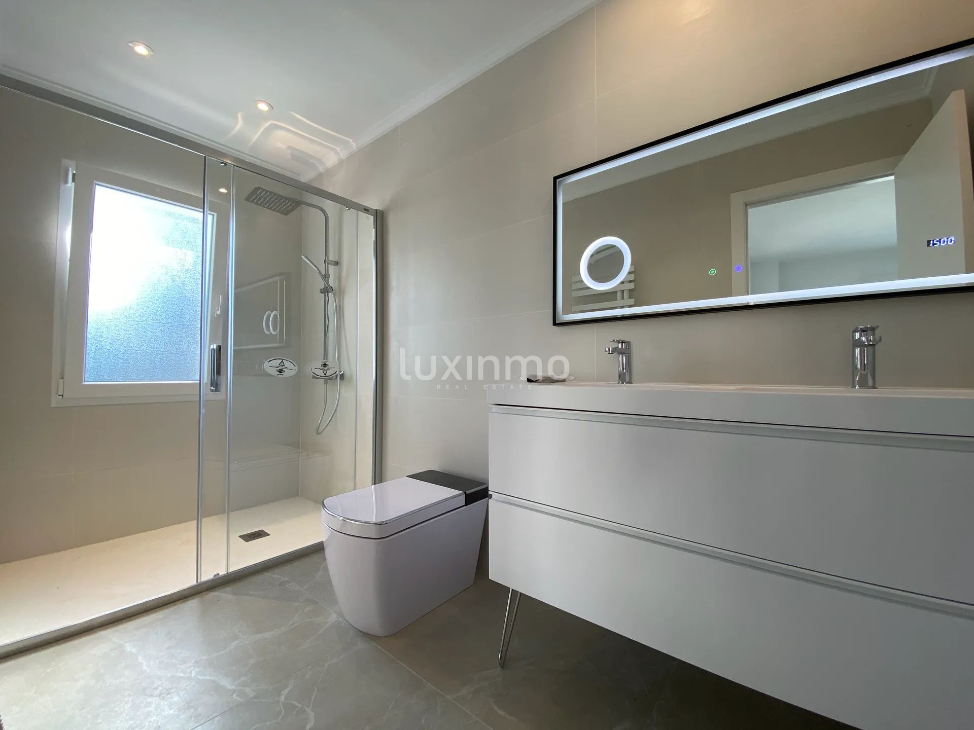 Impresionante chalet moderno con vistas a la montaña en Moraira — photo 13
