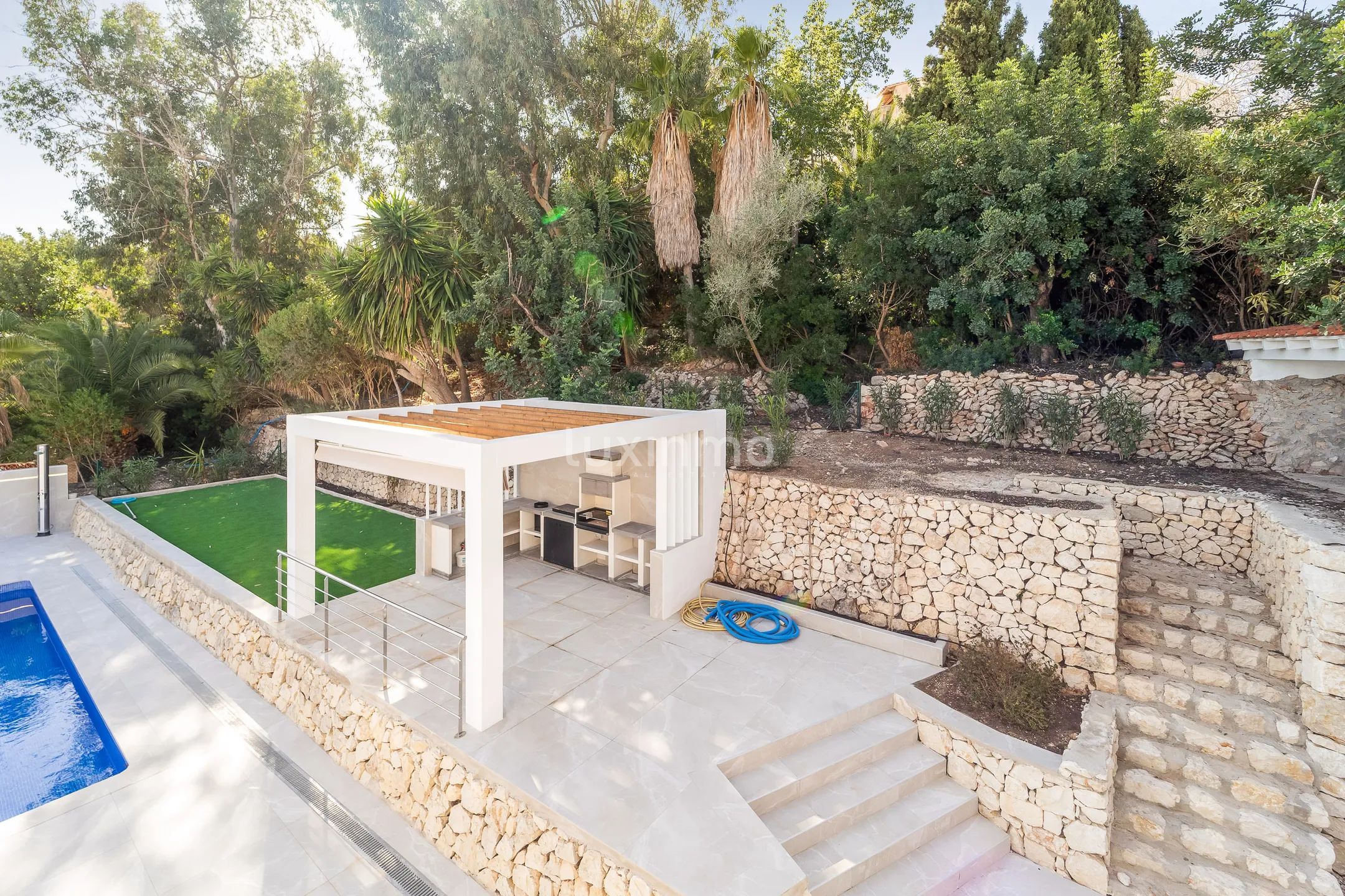 Impresionante chalet moderno con vistas a la montaña en Moraira — photo 24