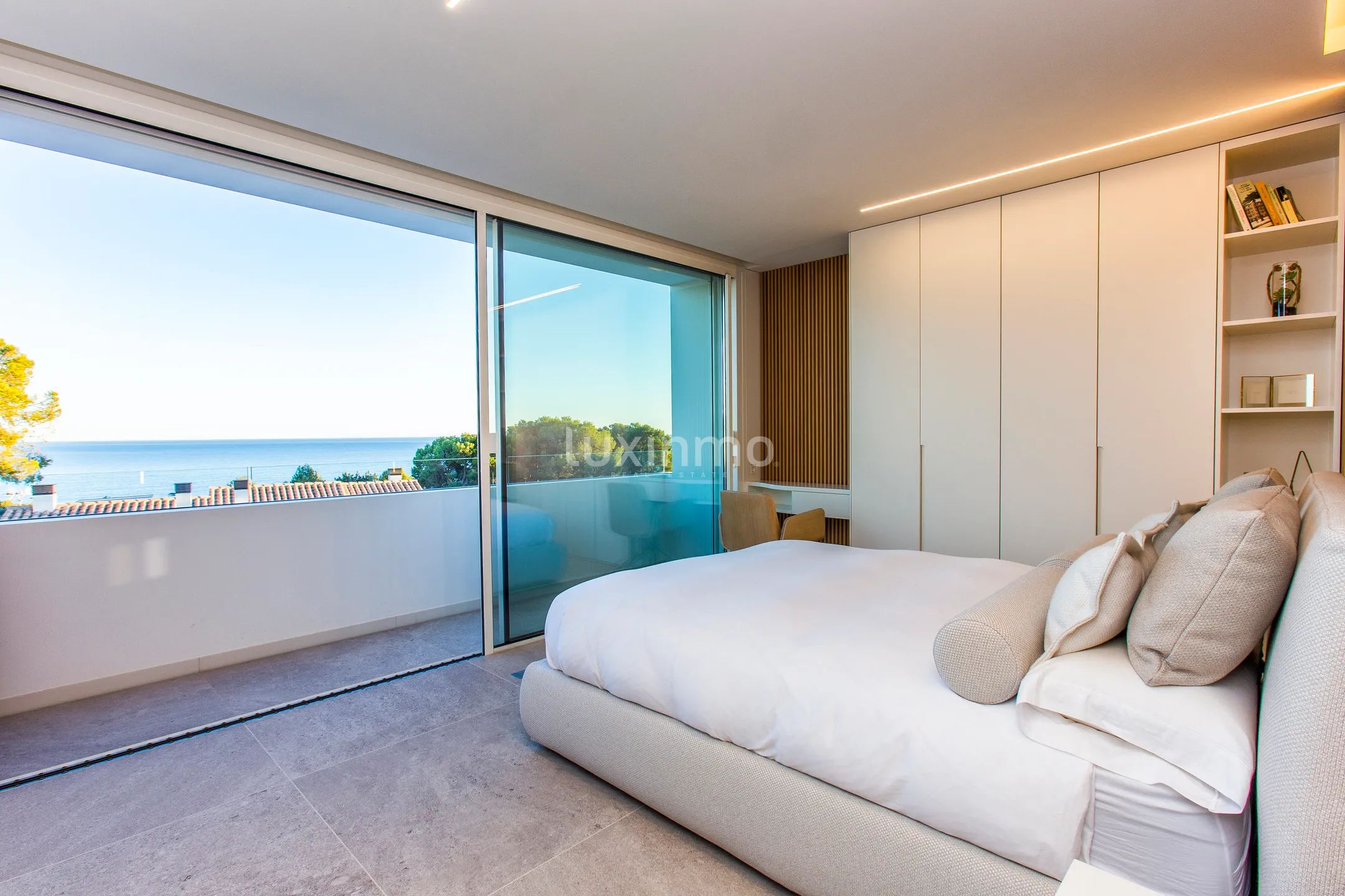 Потрясающий современный дом с видом на море в Ла Фустера Бенисса — photo 16