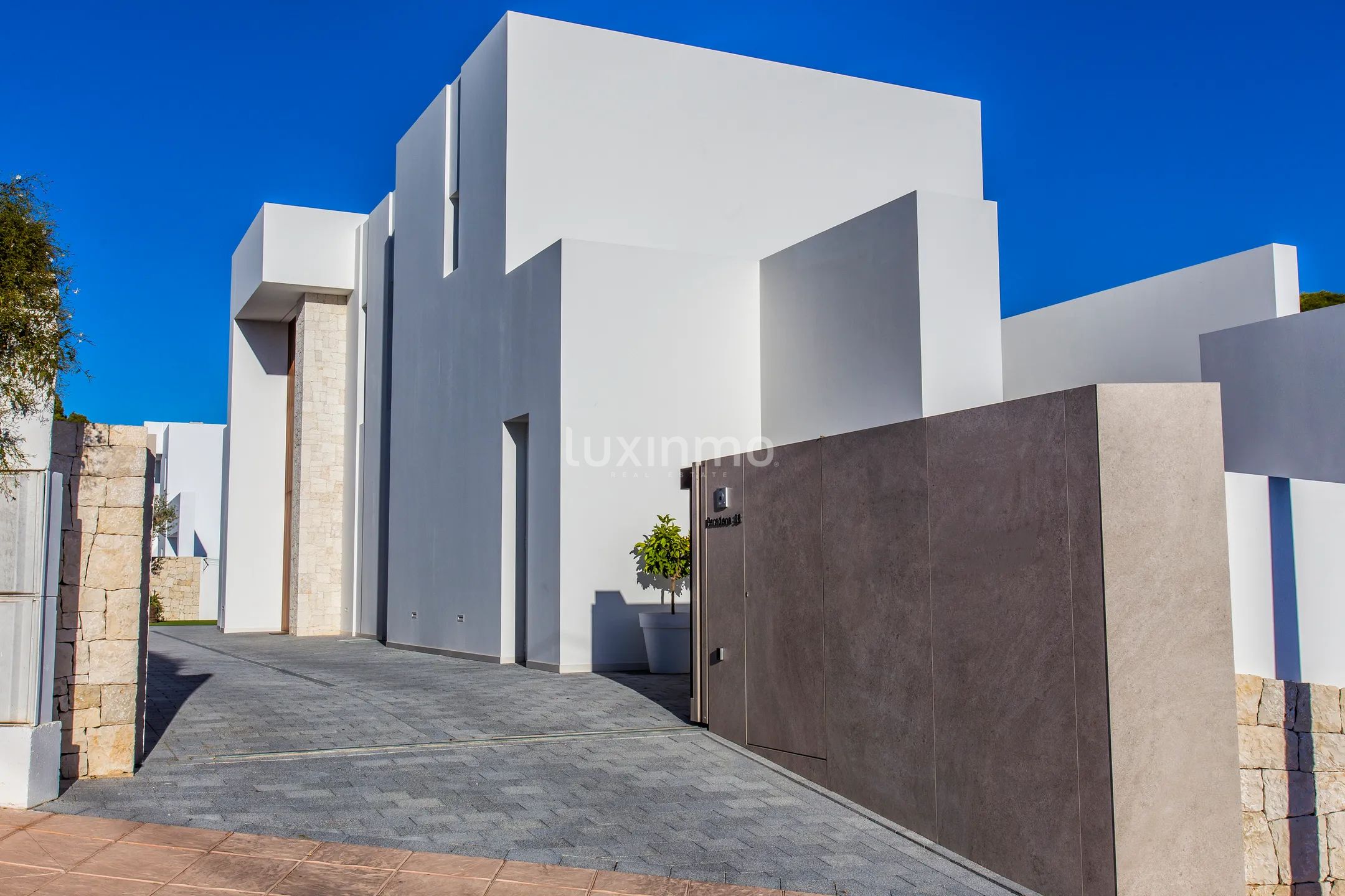 Потрясающий современный дом с видом на море в Ла Фустера Бенисса — photo 34