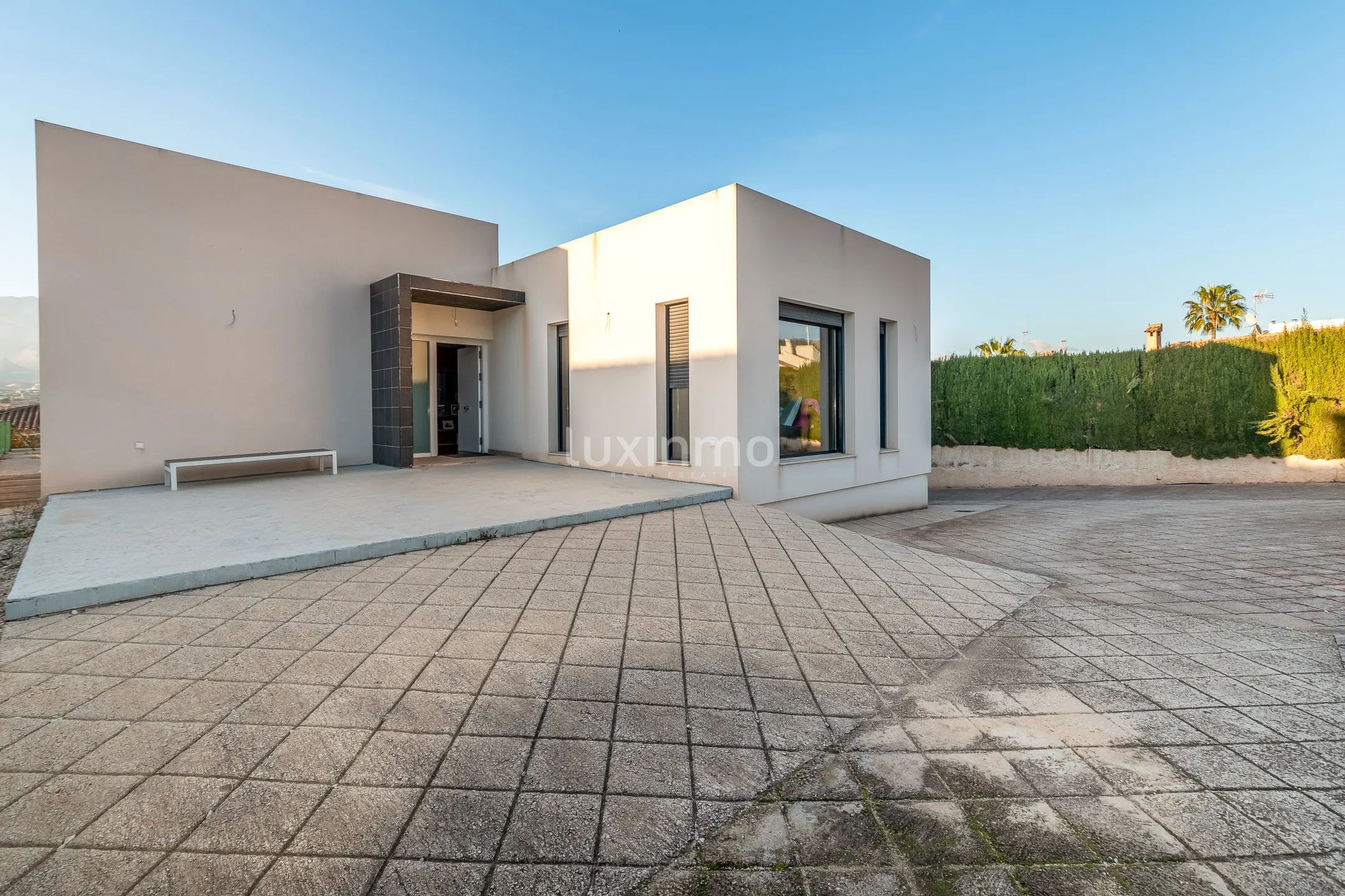 Chalet elegante con piscina privada en Rincón de Loix, Benidorm — photo 1