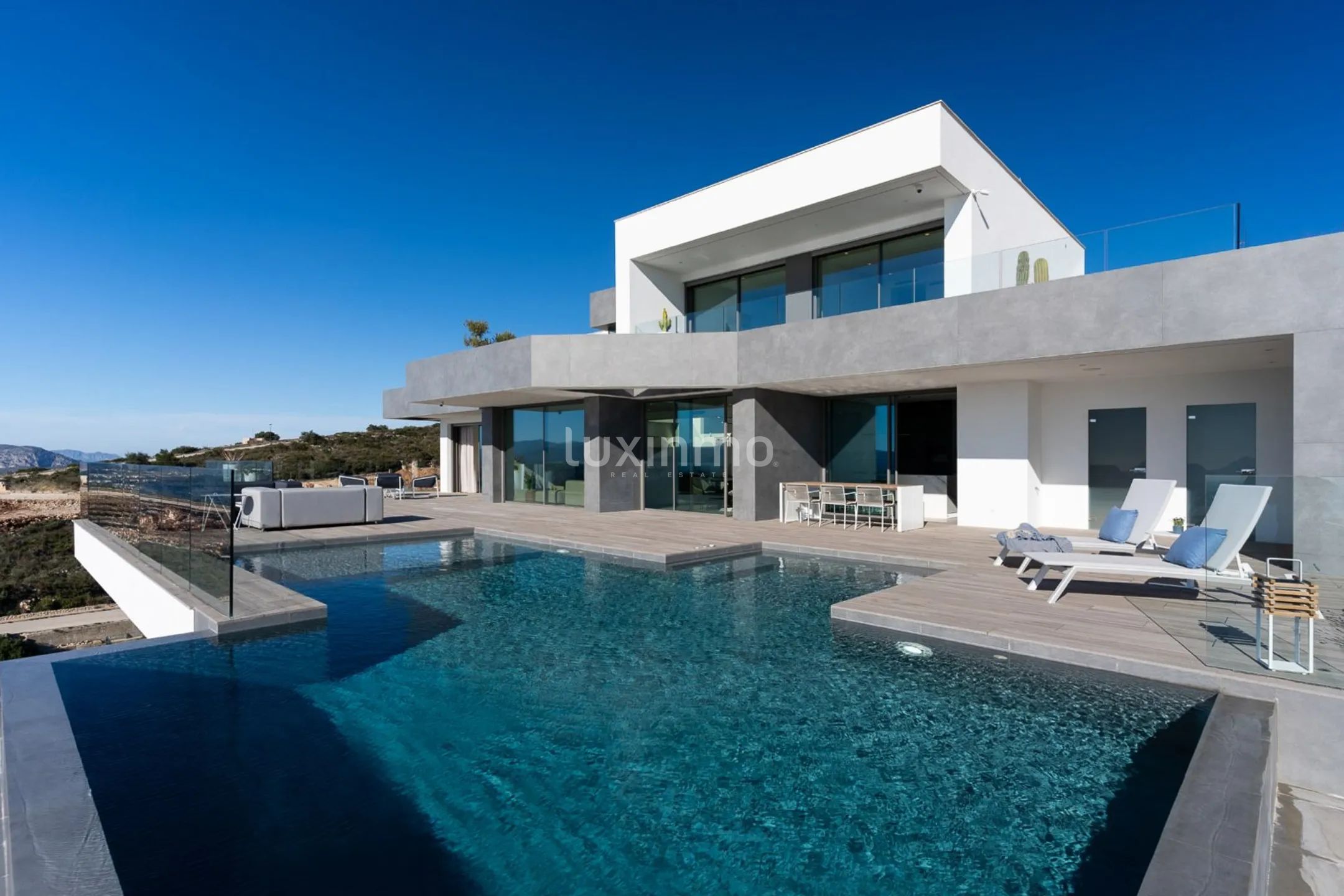 Villa de luxe moderne avec vue sur la mer à Cumbre del Sol — photo 1