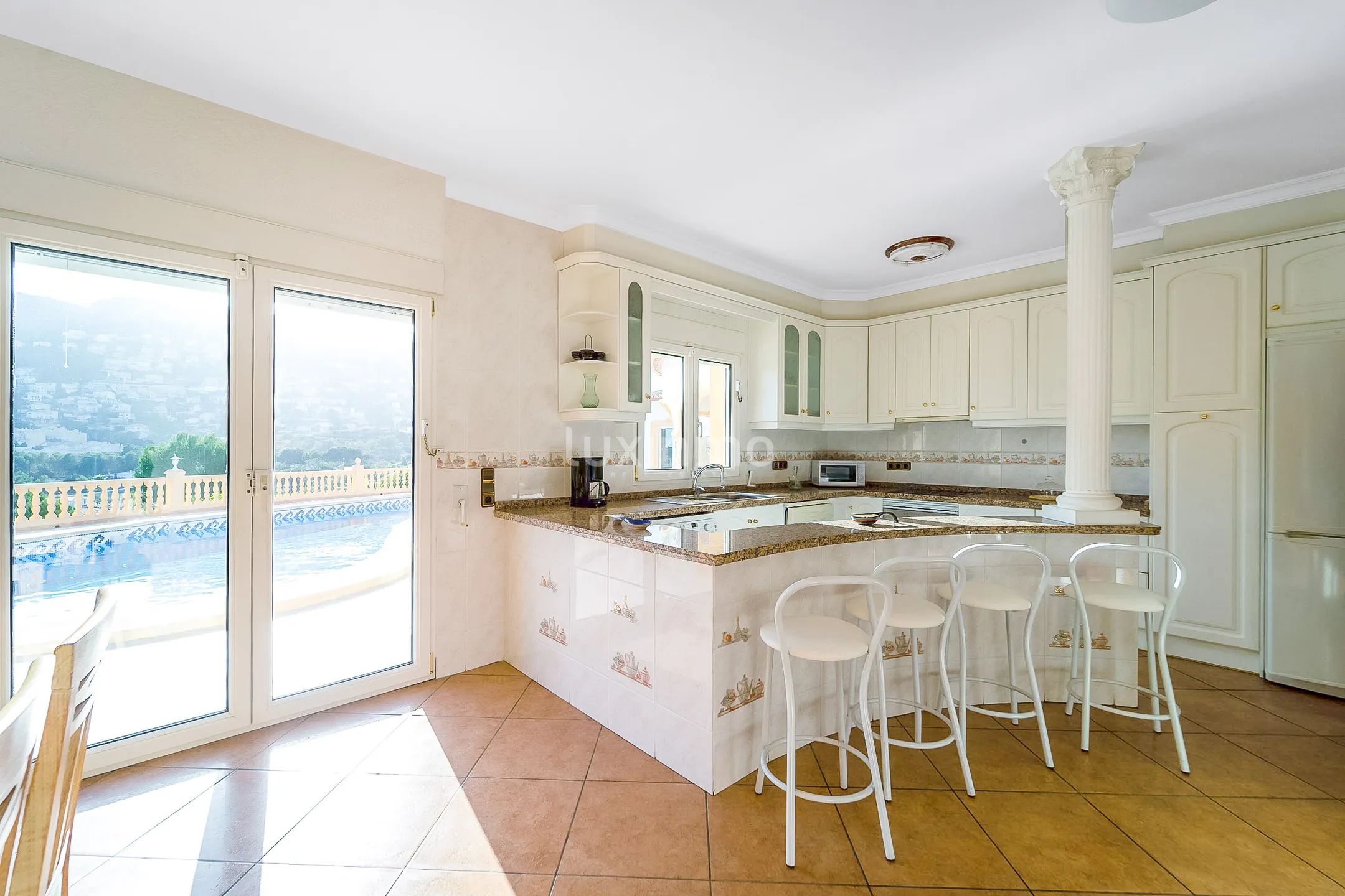 Impresionante villa mediterránea con vistas al mar en Calpe — photo 22