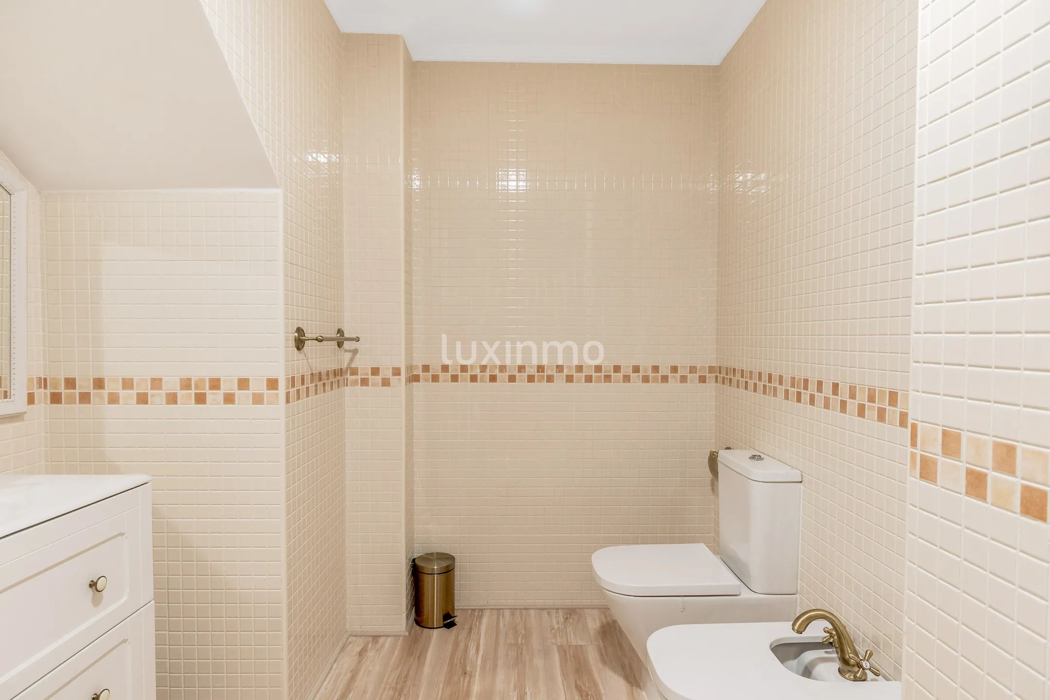 Потрясающий отремонтированный пентхаус с видом на море в Вильяхойосе — photo 15