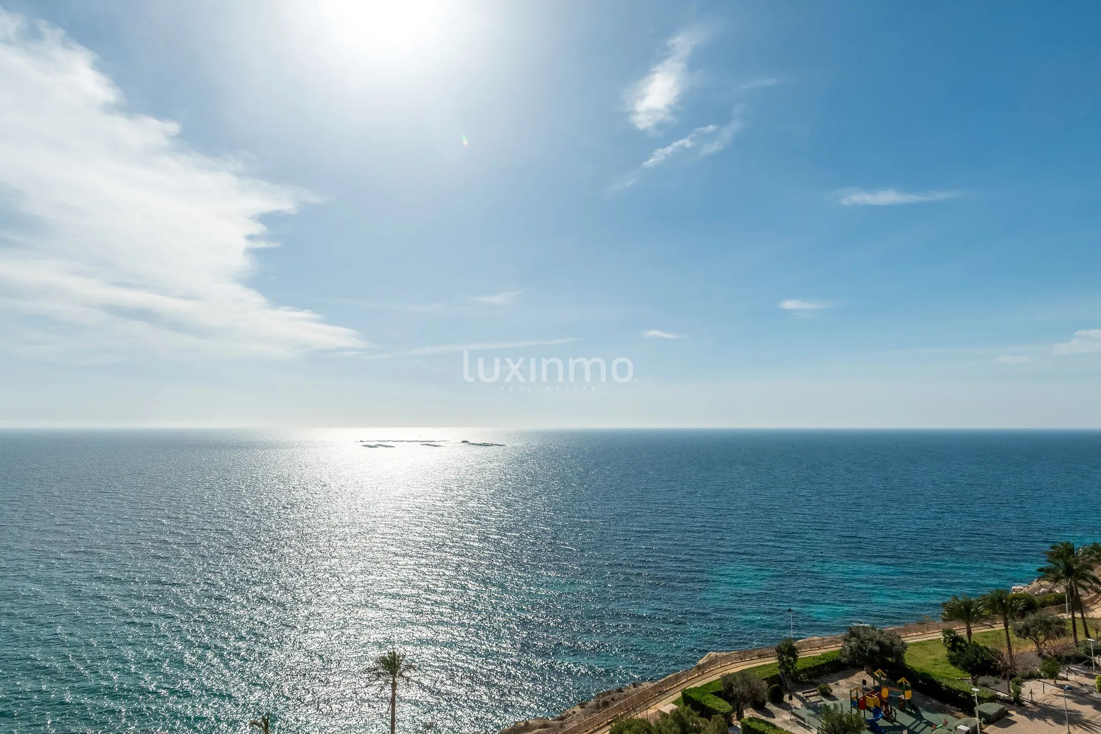 Impresionante ático reformado con vistas al mar en Villajoyosa — photo 4