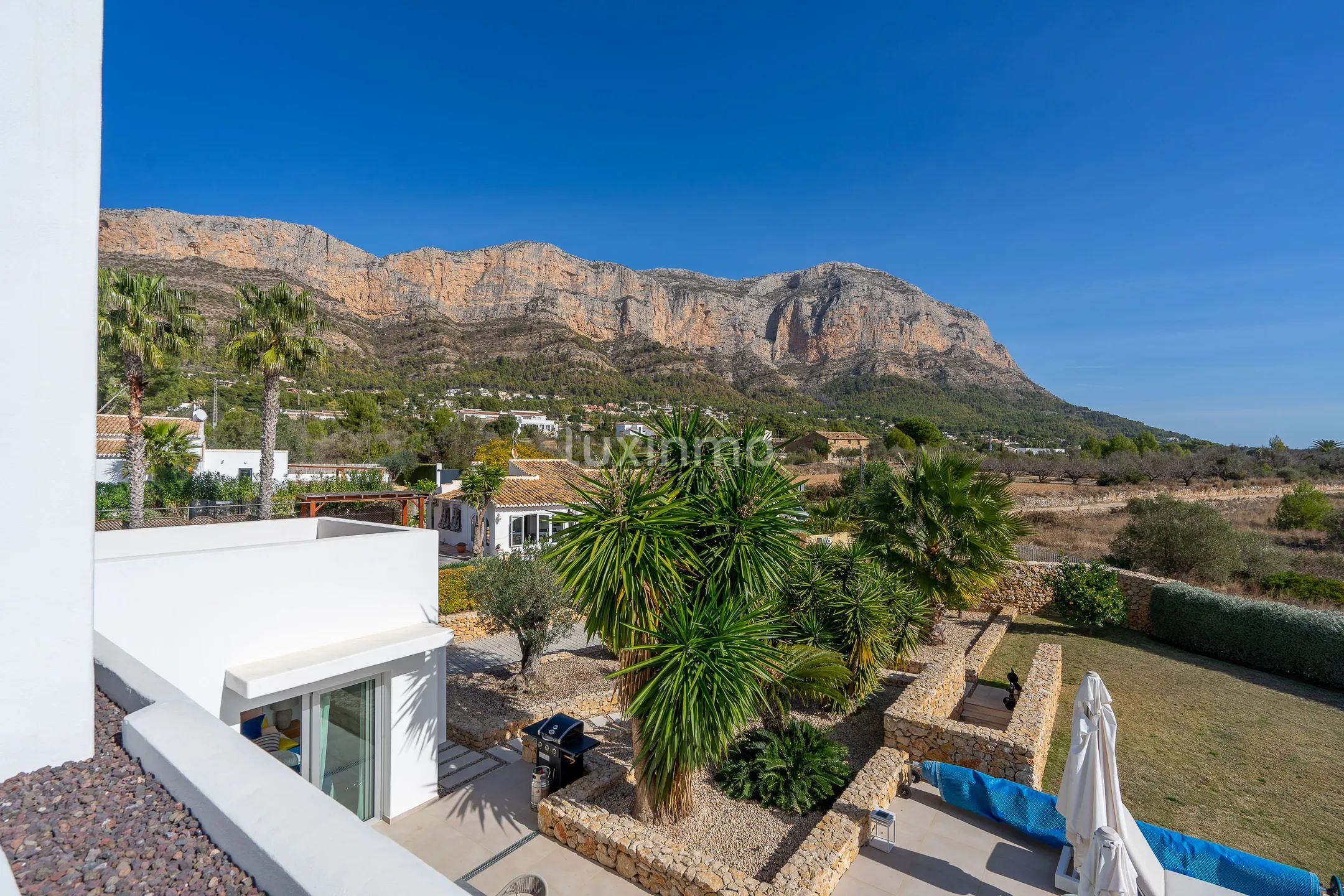 Encantadora villa con piscina privada en venta en Jávea — photo 28
