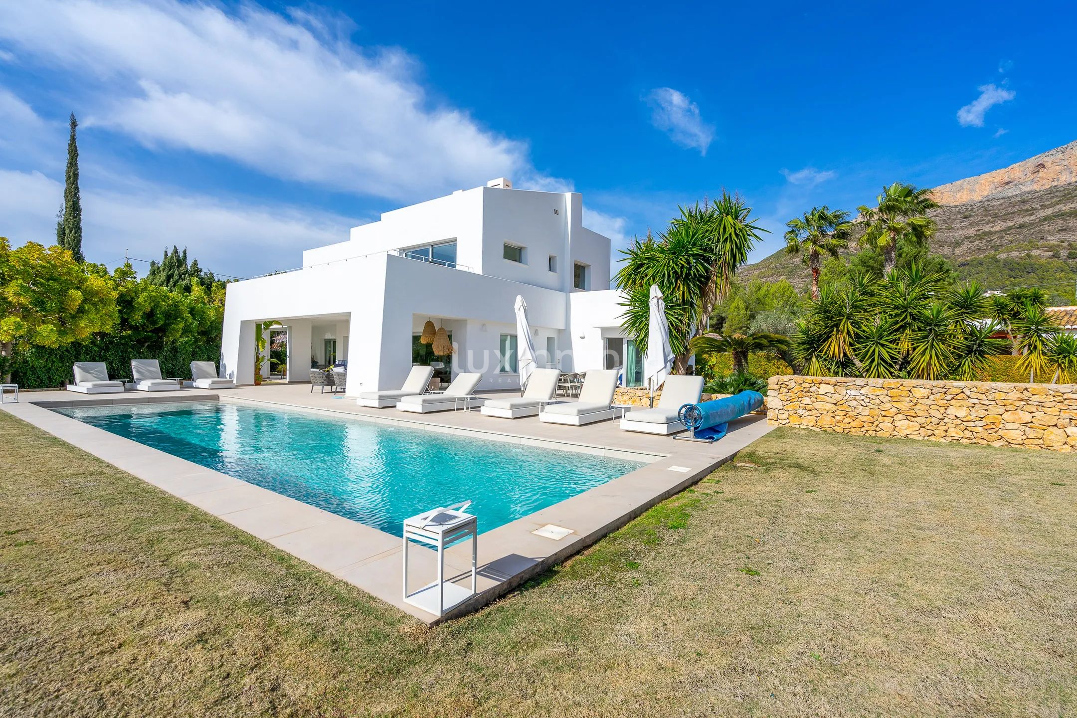 Charmante villa met privé zwembad te koop in Jávea — photo 4