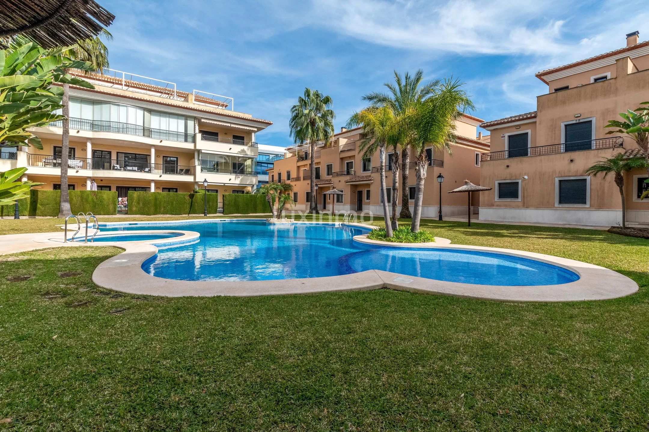 Chalet adosado cerca de la playa Arenal en Javea — photo 23