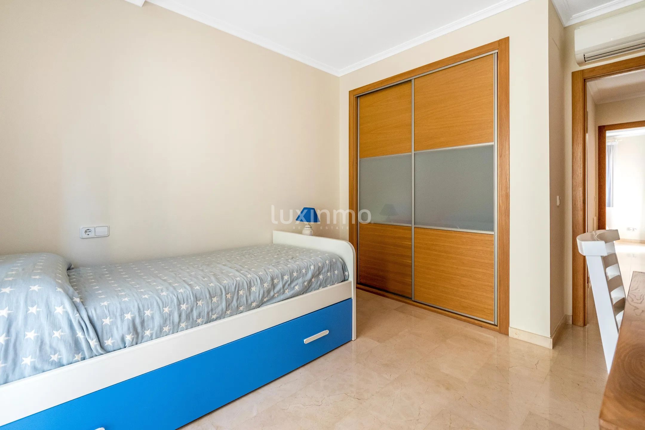 Chalet adosado cerca de la playa Arenal en Javea — photo 10