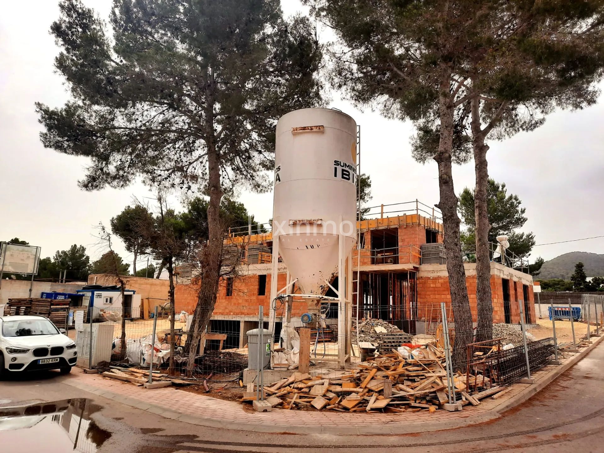 Neugebaute moderne Doppelhaushälfte mit privatem Swimmingpool in Strandnähe in Port des Torrent, Ibiza — photo 4