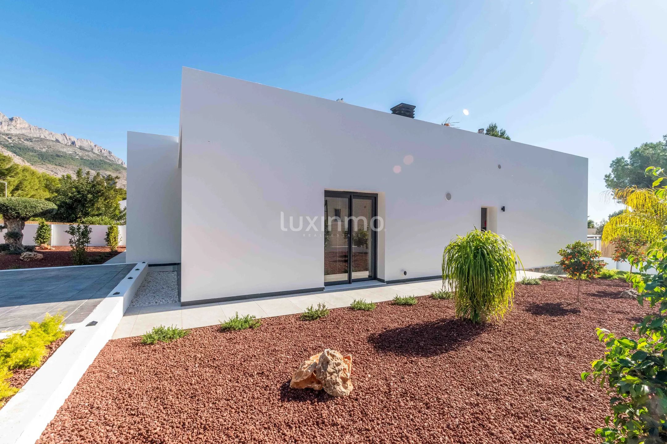 Mooie gelijkvloerse villa te koop in Altea — photo 22