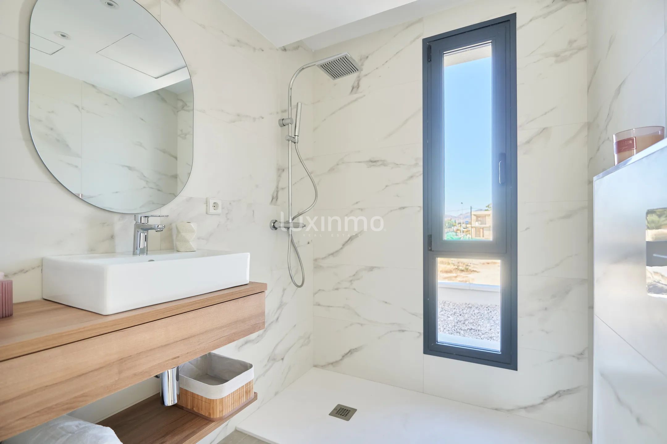 Exklusiv modern villa i privat urbanisering till salu i El Campello — photo 14