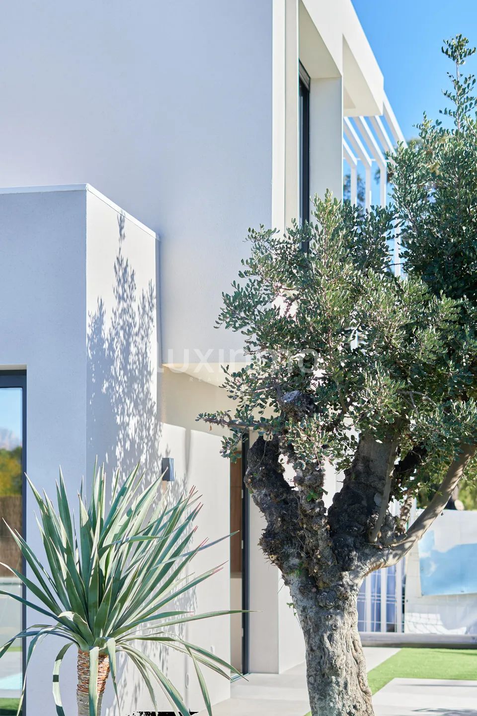 Exklusiv modern villa i privat urbanisering till salu i El Campello — photo 22