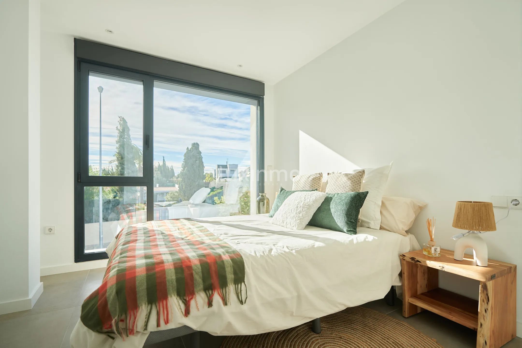 Exklusiv modern villa i privat urbanisering till salu i El Campello — photo 17