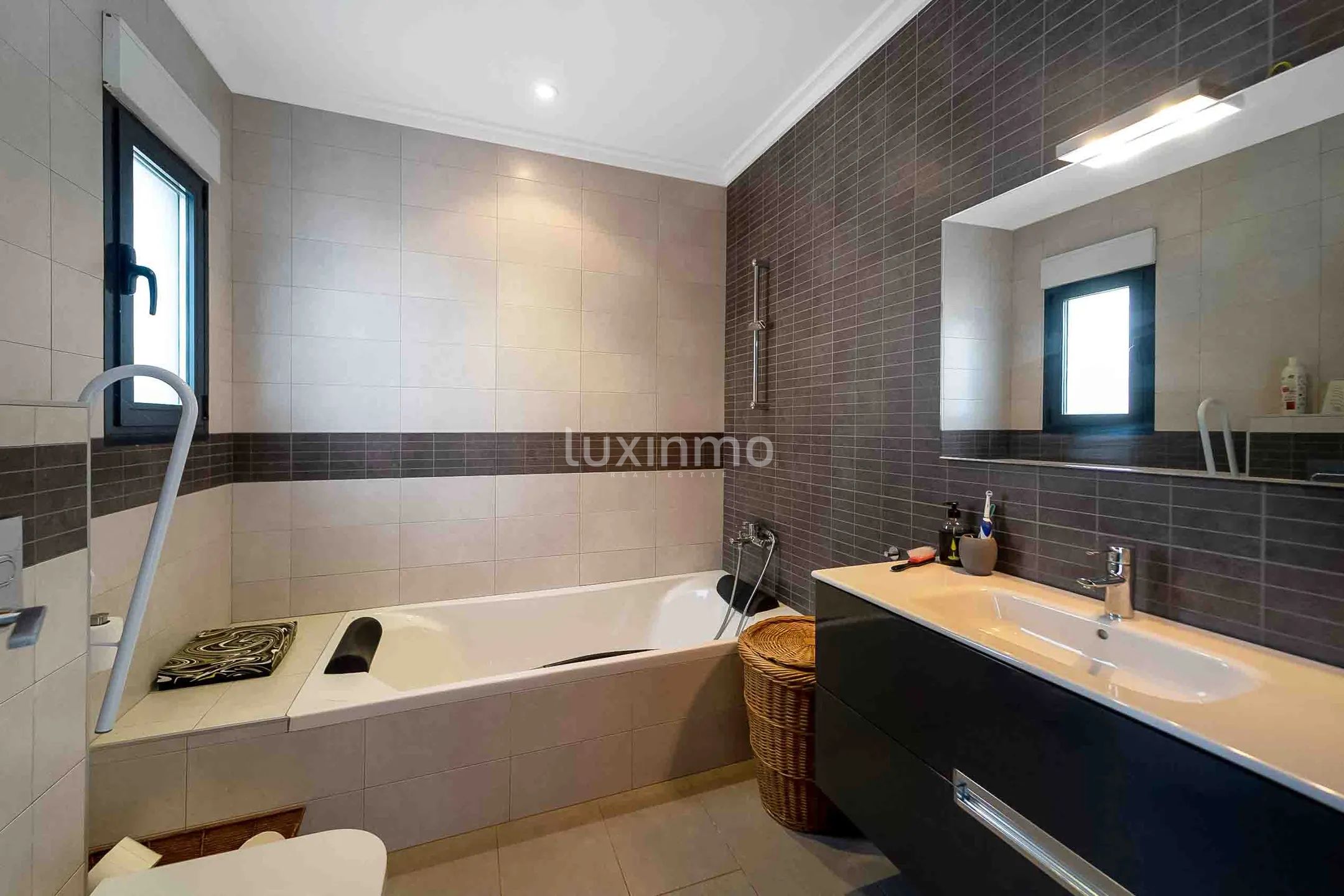 Luksuriøs, moderne enebolig med havutsikt i Moraira — photo 17