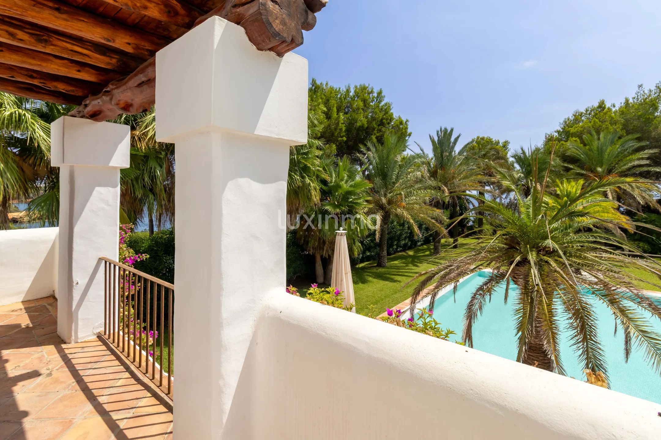 Första linjen villa med renoveringsprojekt i Blakstadt — photo 8