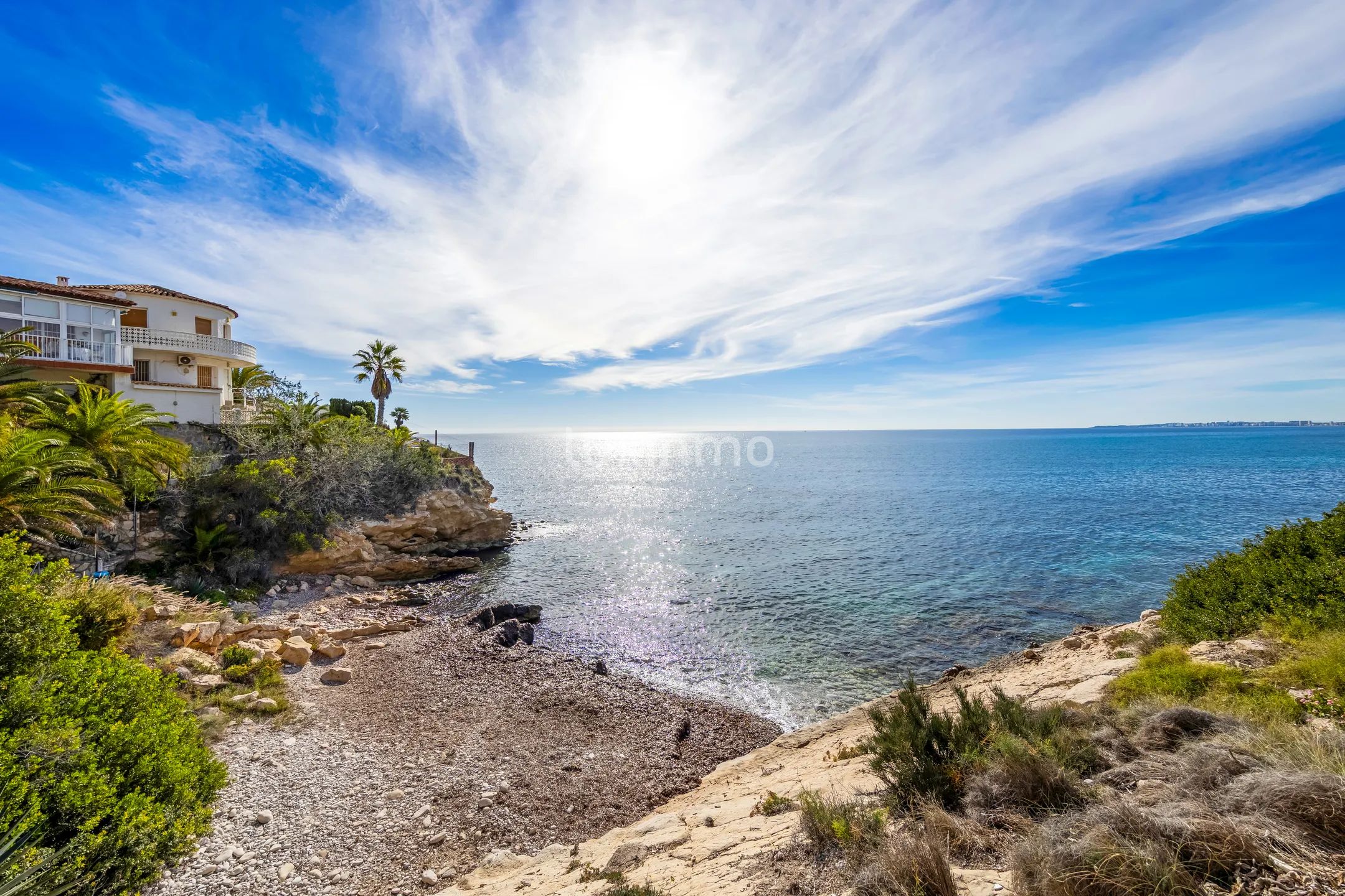 Front line beach villa with 5 bedrooms for sale in El Campello — photo 7