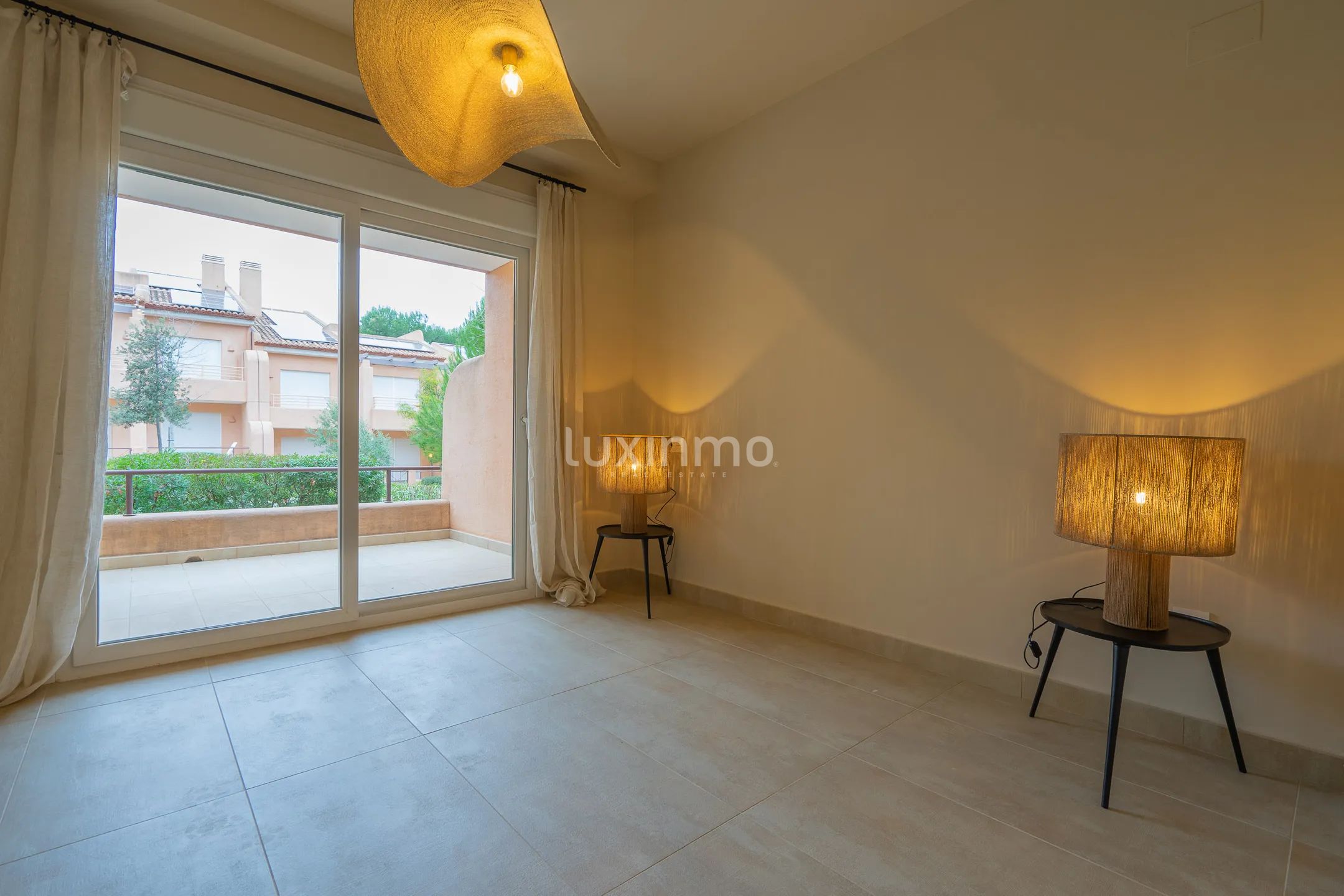 Zu vermieten charmante Erdgeschosswohnung in Moraira — photo 14