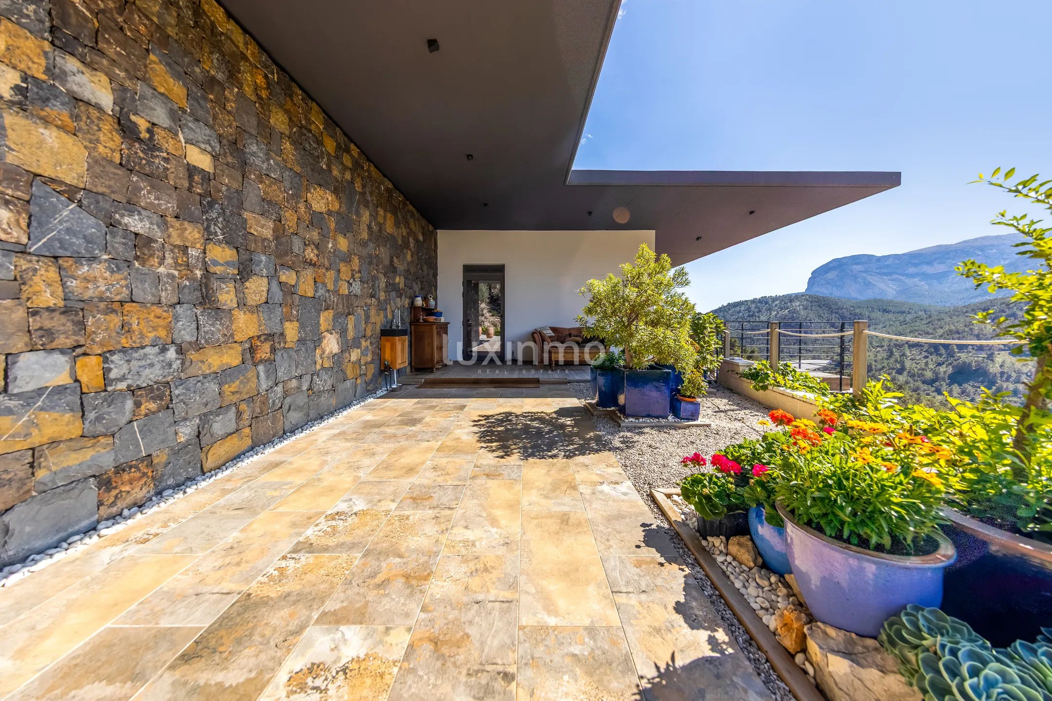 Villa in the Guadalest Valley for sale with unequalled mountain views — photo 9