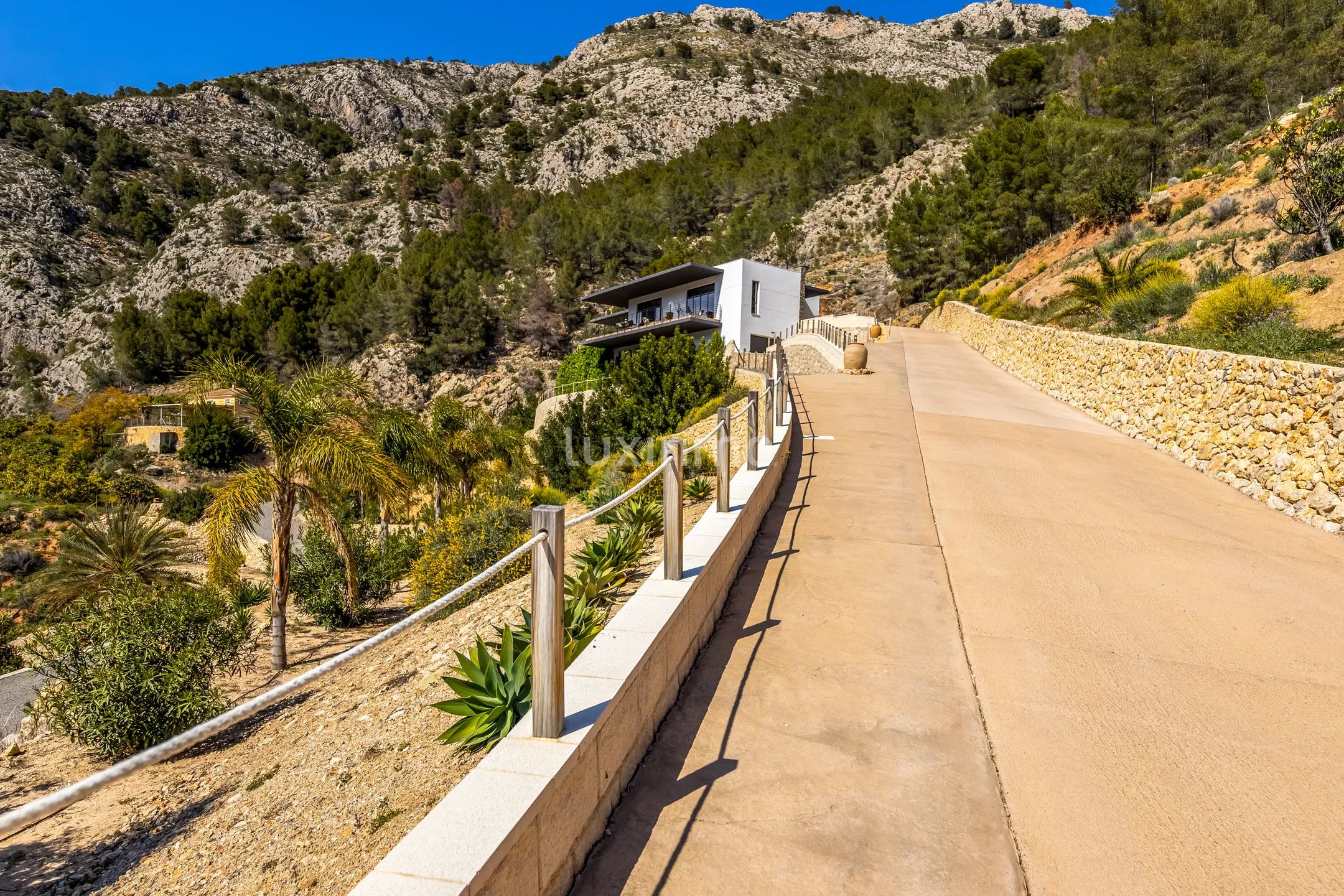 Villa in the Guadalest Valley for sale with unequalled mountain views — photo 6
